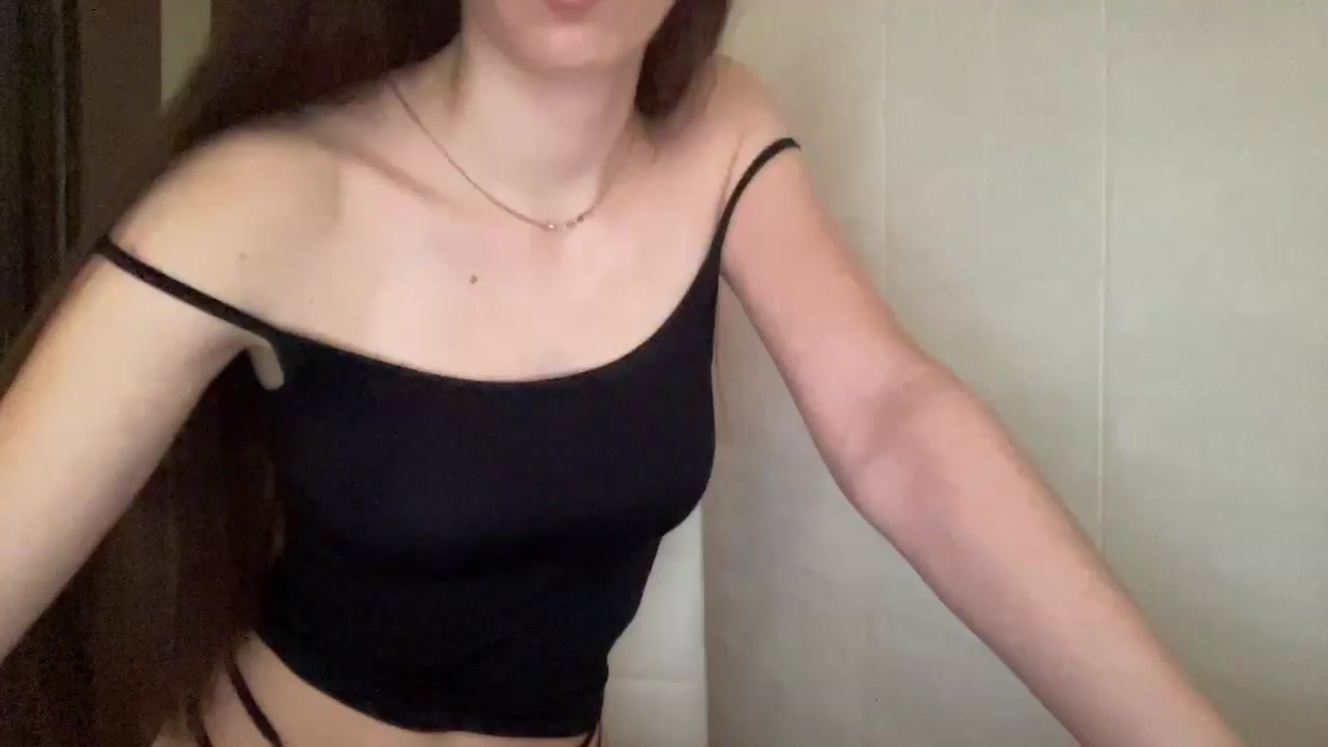 Gallery image thumbnail from WhitneyKim's myfreecams stream on, 01/06/2026, 13:52 image 19 of 20
