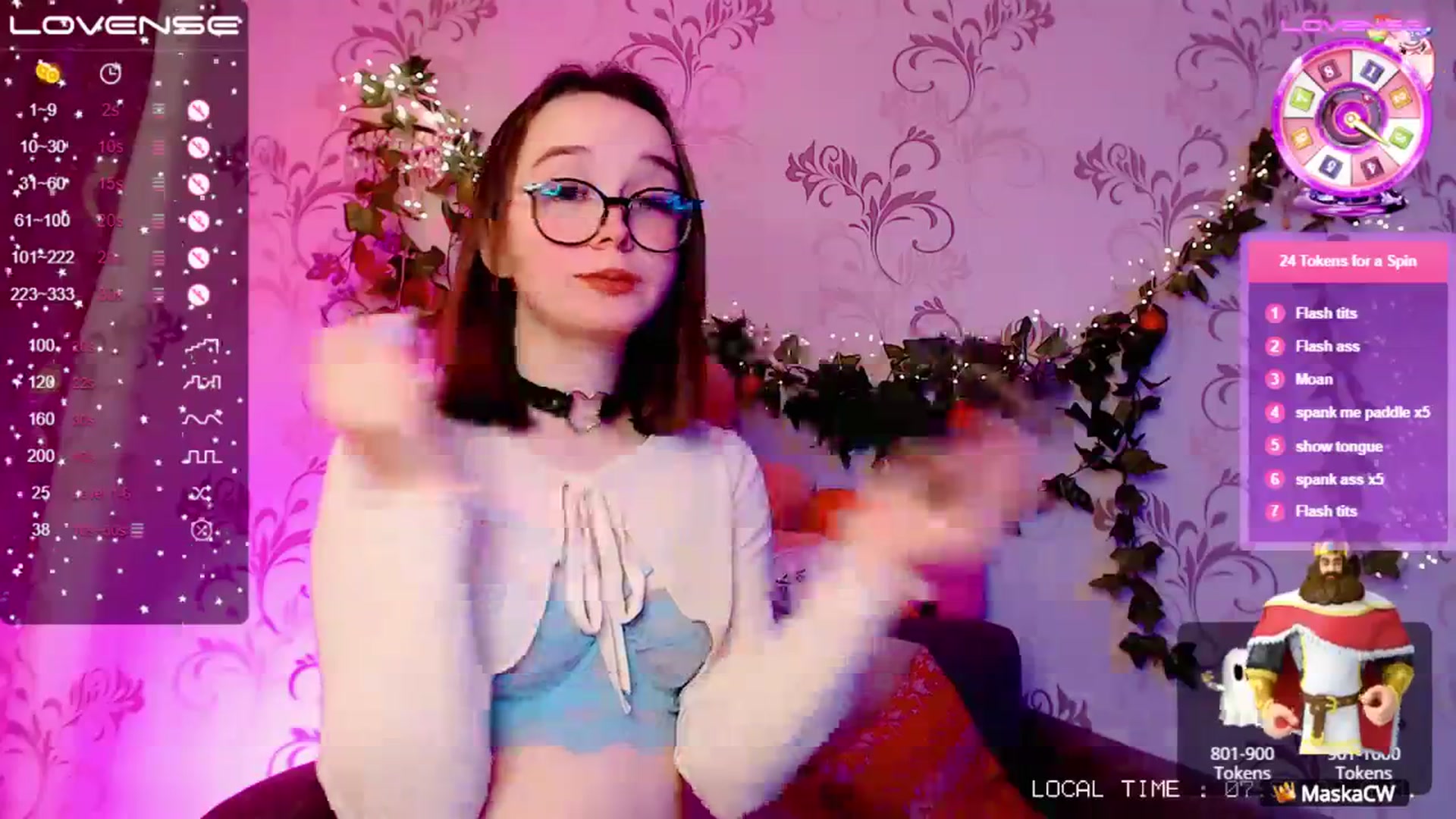 Gallery image thumbnail from WhitneyNeal's myfreecams stream on, 12/25/2023, 05:19 image 7 of 20