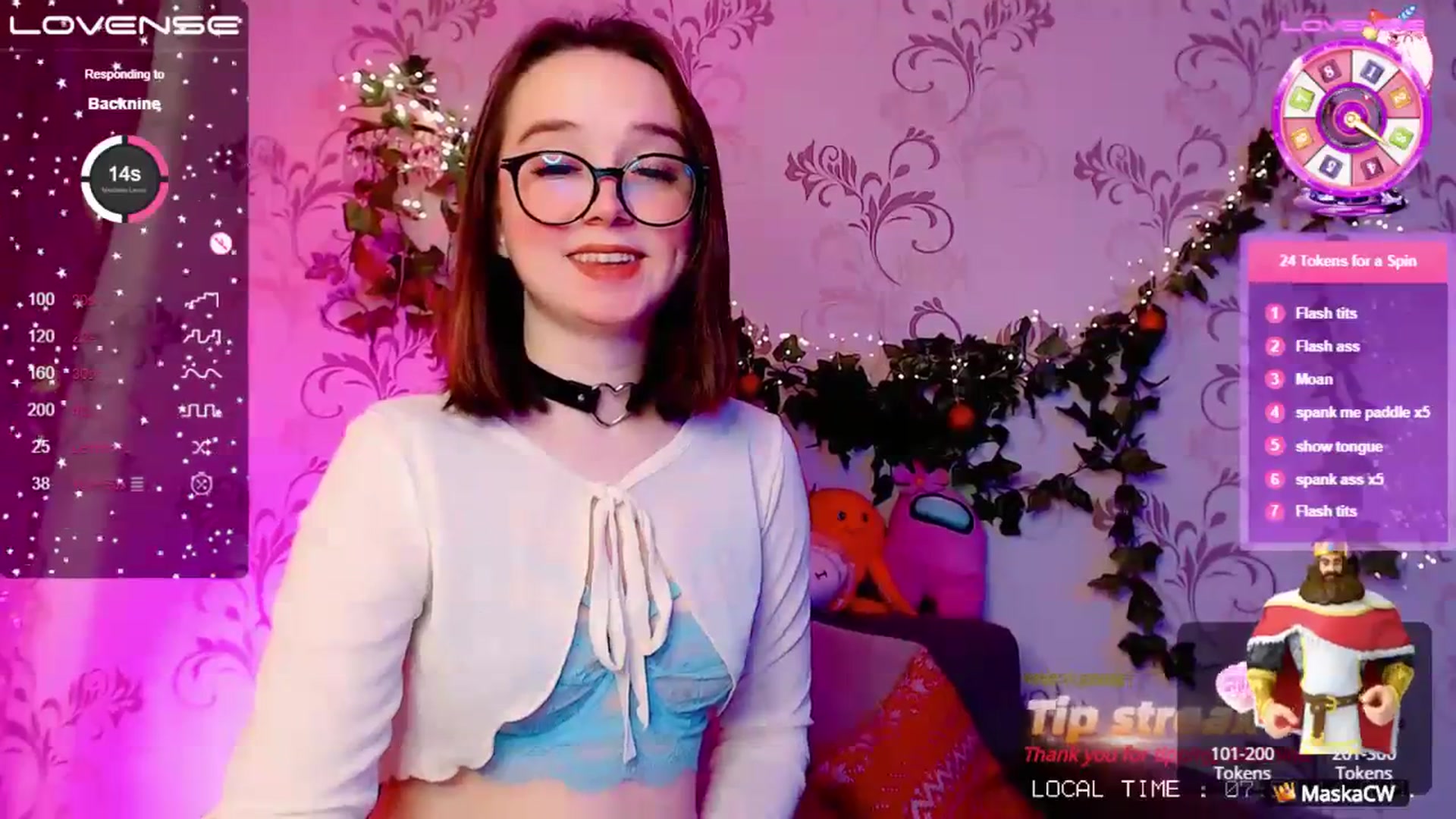 Gallery image thumbnail from WhitneyNeal's myfreecams stream on, 12/25/2023, 05:19 image 9 of 20