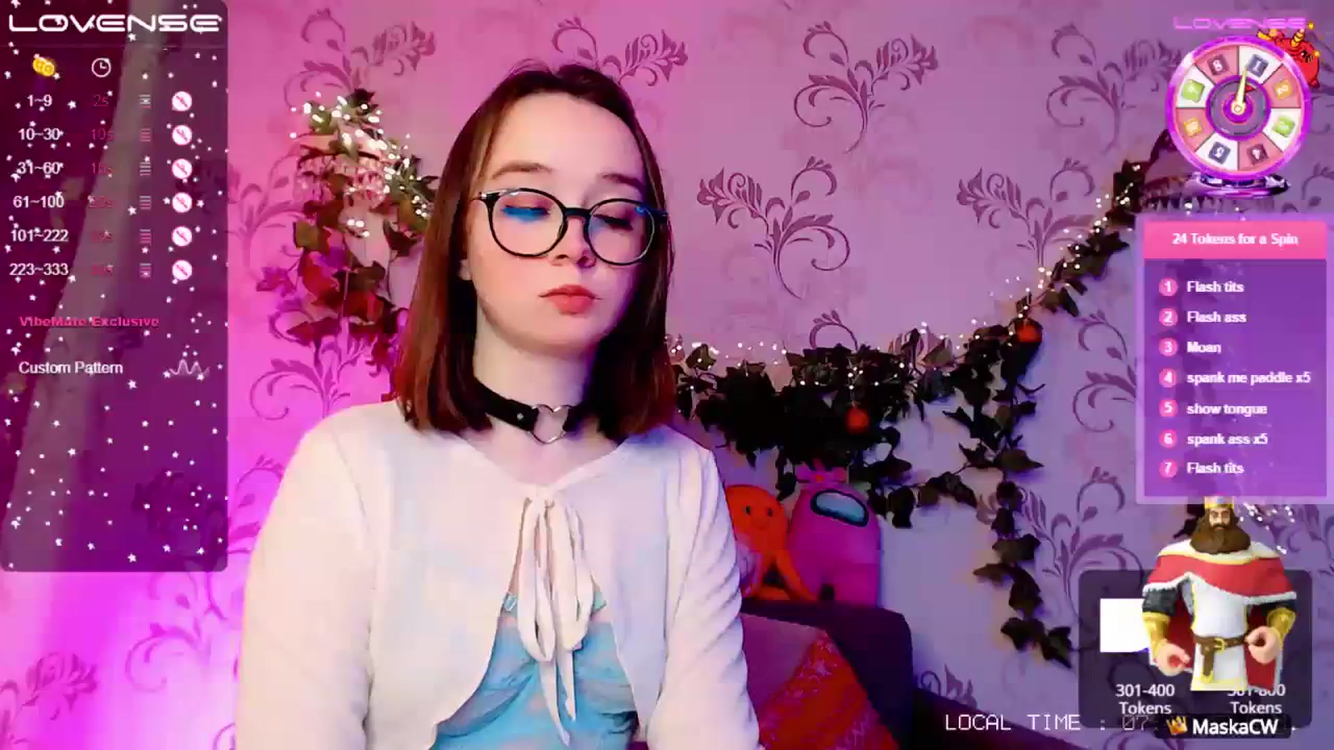Gallery image thumbnail from WhitneyNeal's myfreecams stream on, 12/25/2023, 05:19 image 1 of 20
