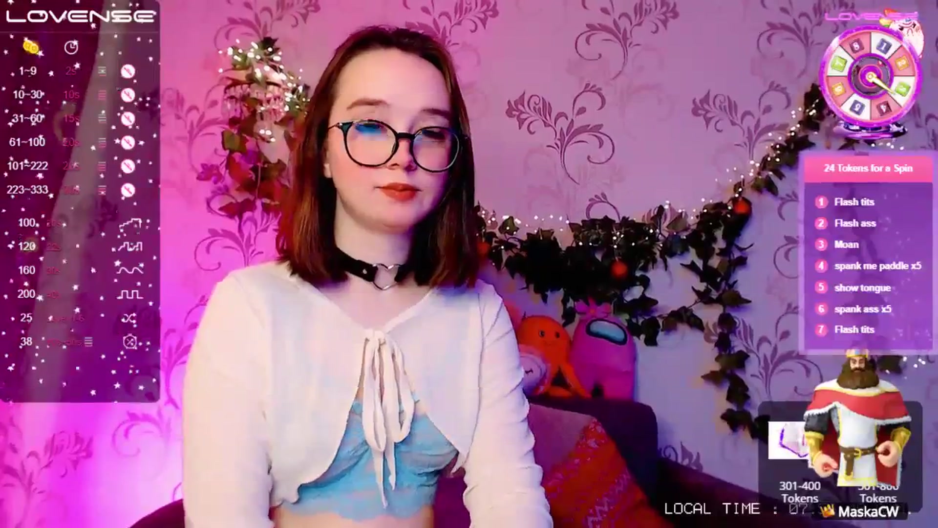 Gallery image thumbnail from WhitneyNeal's myfreecams stream on, 12/25/2023, 05:19 image 8 of 20