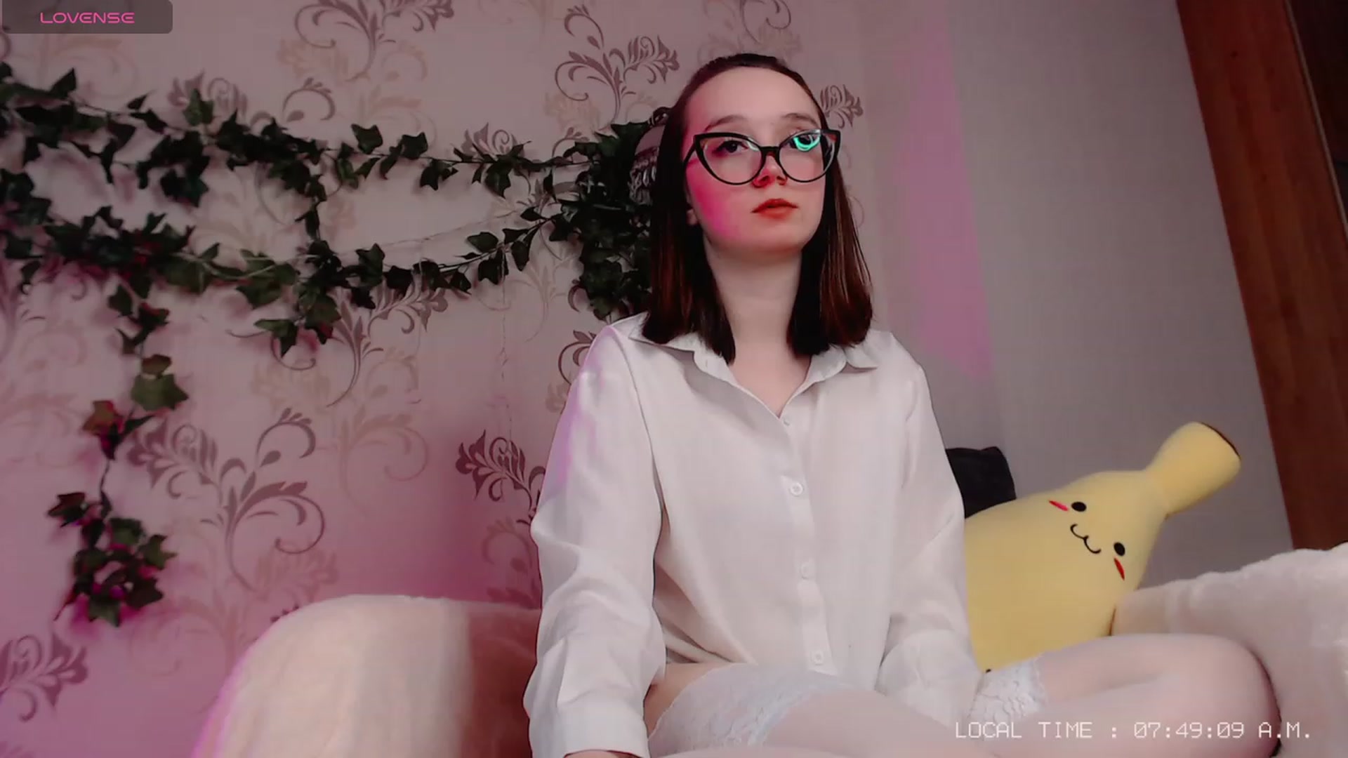 Gallery image thumbnail from WhitneyNeal's myfreecams stream on, 03/11/2024, 05:16 image 10 of 20