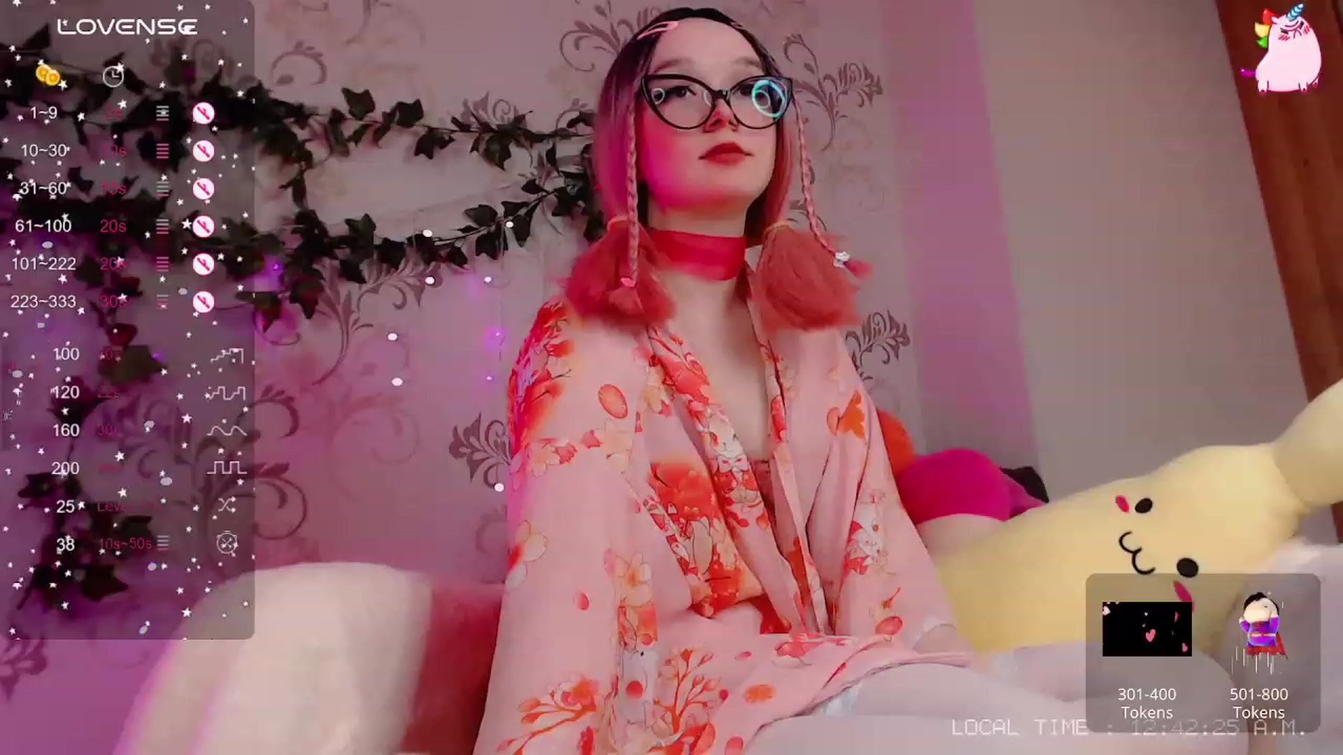 Gallery image thumbnail from WhitneyNeal's myfreecams stream on, 03/13/2024, 10:45 image 6 of 20