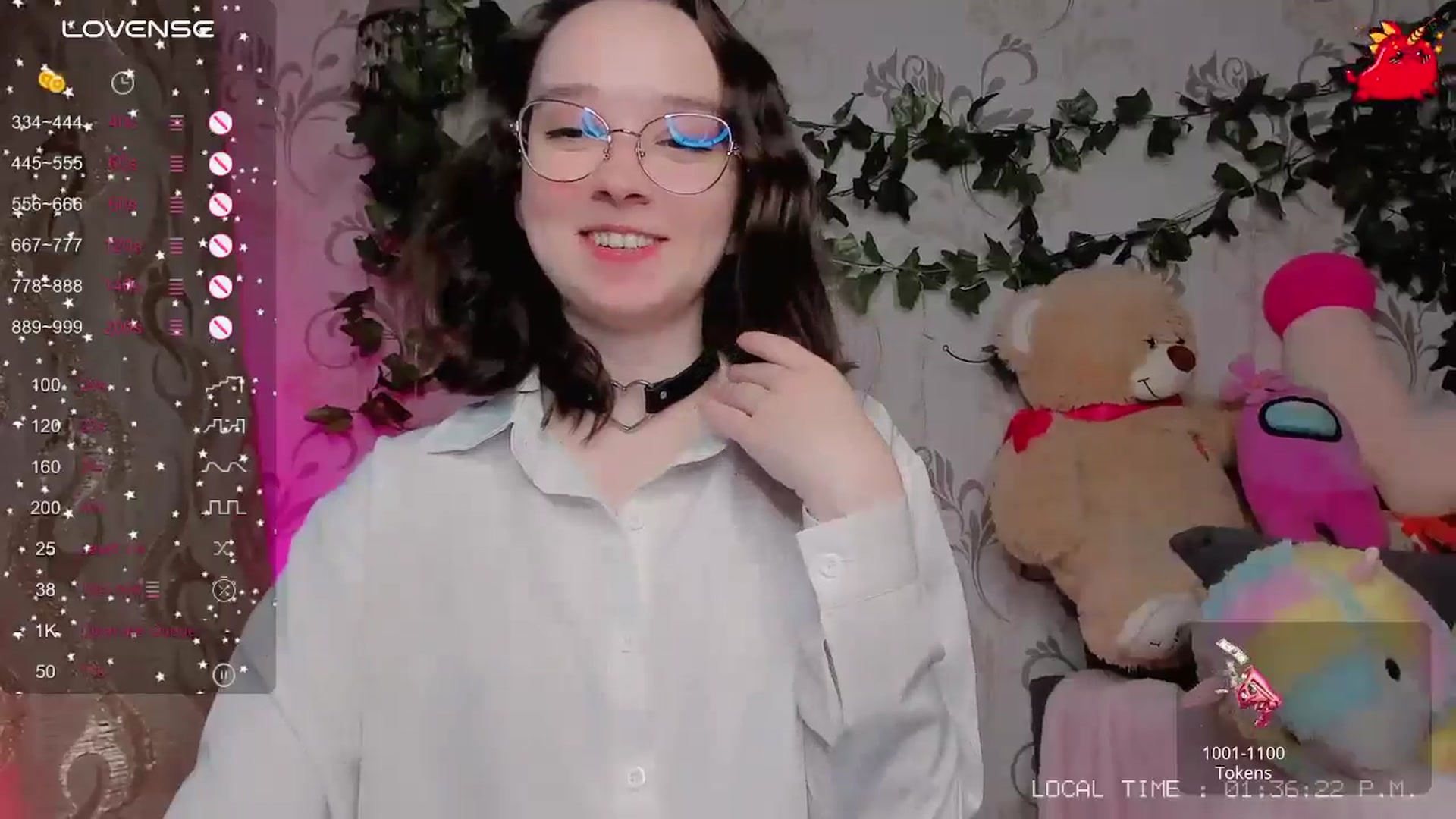 Gallery image thumbnail from WhitneyNeal's myfreecams stream on, 05/02/2024, 10:48 image 17 of 20
