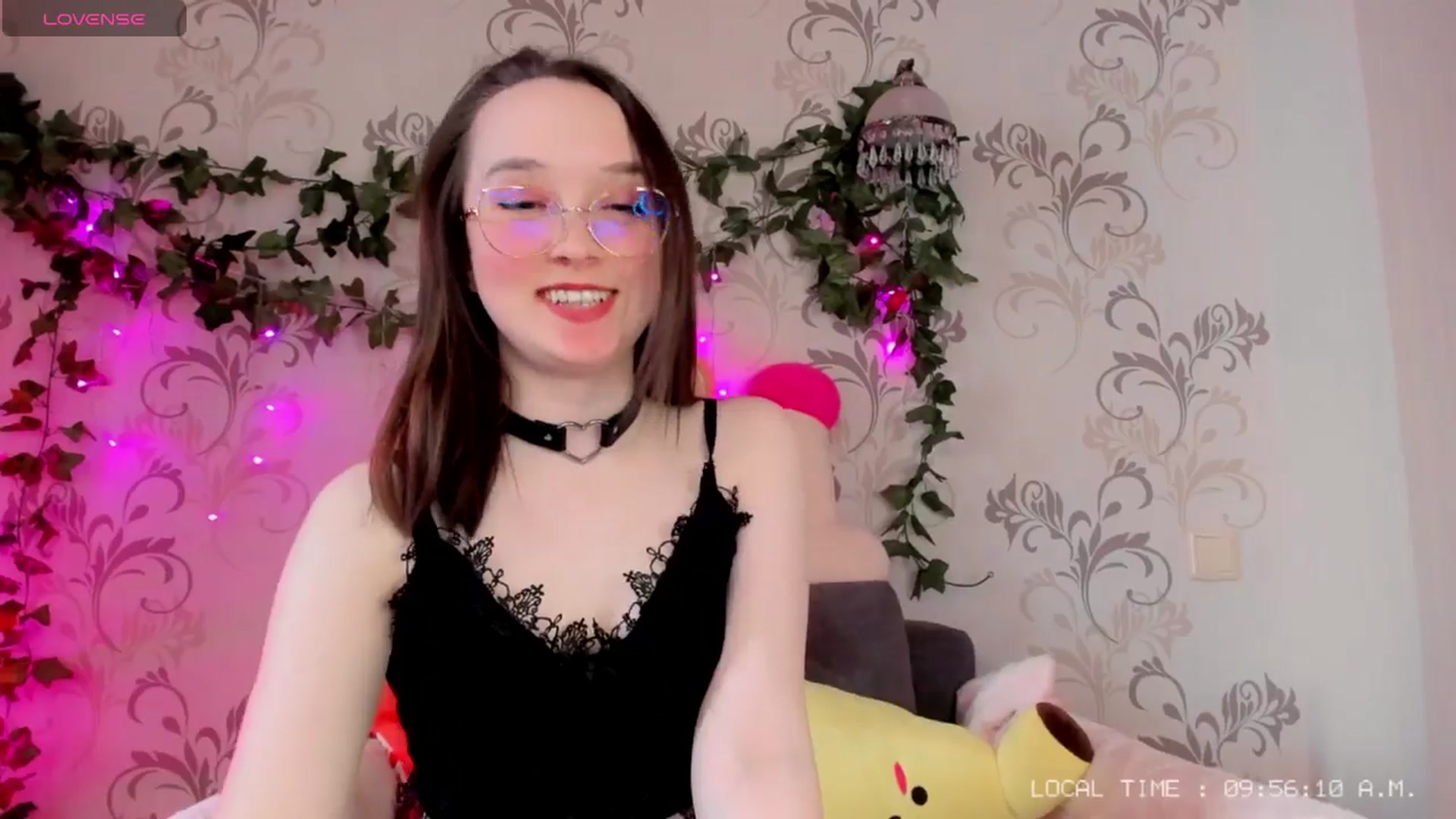 Gallery image thumbnail from WhitneyNeal's myfreecams stream on, 05/19/2024, 07:07 image 7 of 20