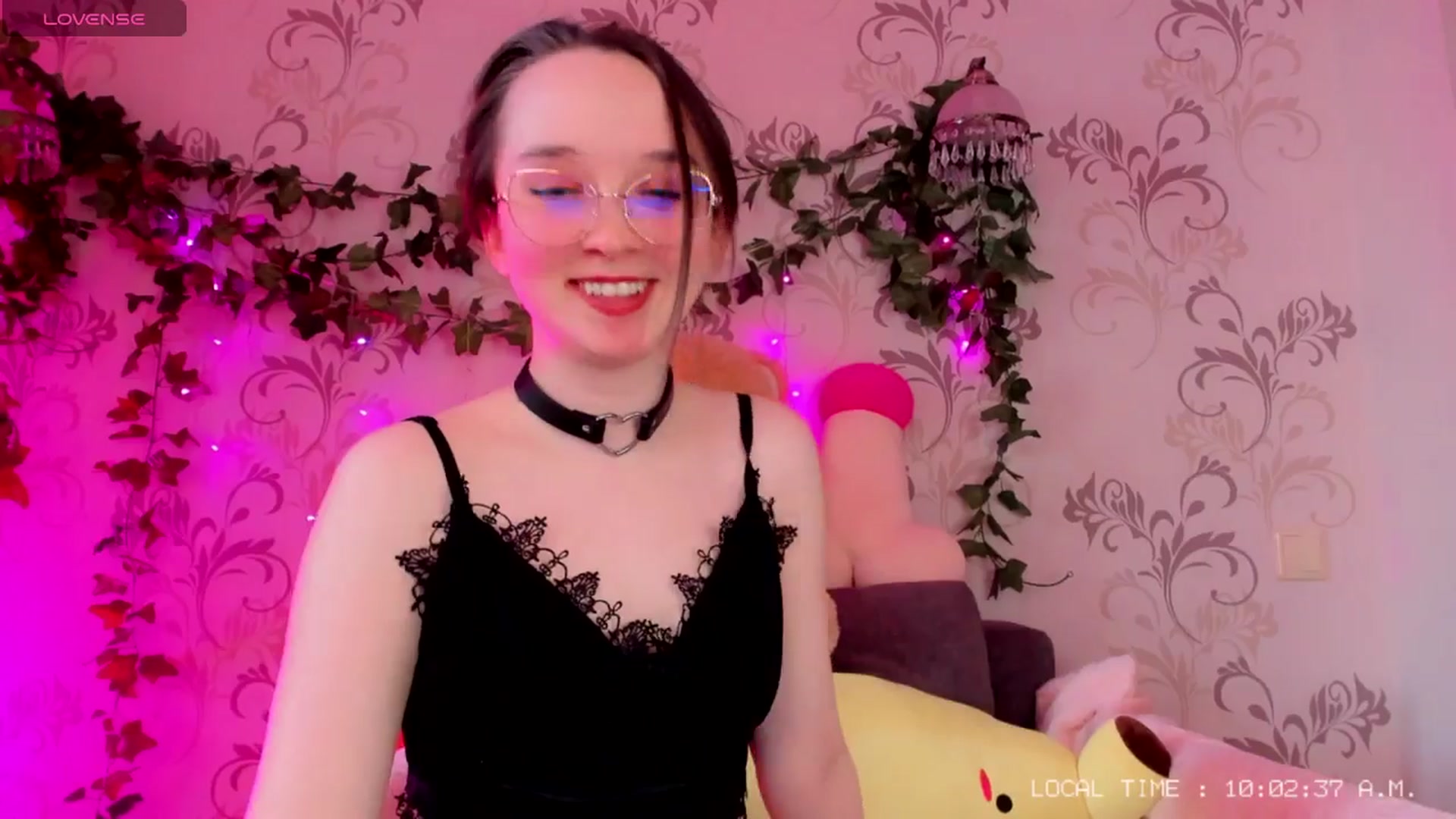 Gallery image thumbnail from WhitneyNeal's myfreecams stream on, 05/19/2024, 07:07 image 16 of 20