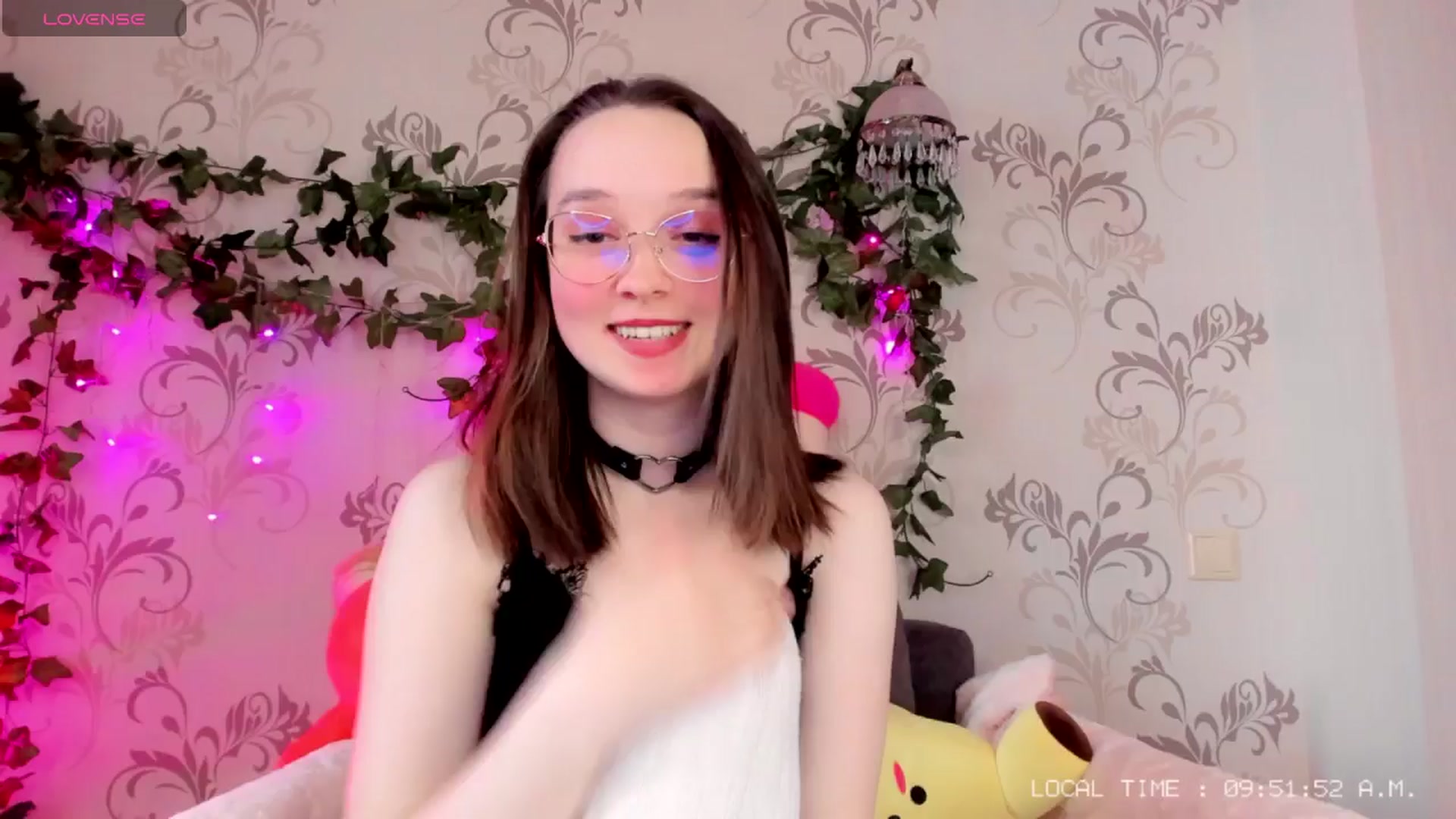 Gallery image thumbnail from WhitneyNeal's myfreecams stream on, 05/19/2024, 07:07 image 1 of 20