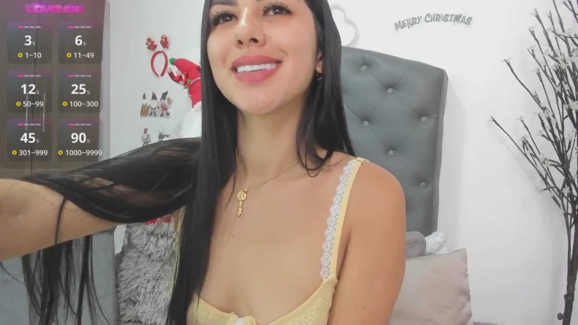 Gallery image thumbnail from WhitneyR's myfreecams stream on, 12/16/2024, 16:27 image 11 of 20