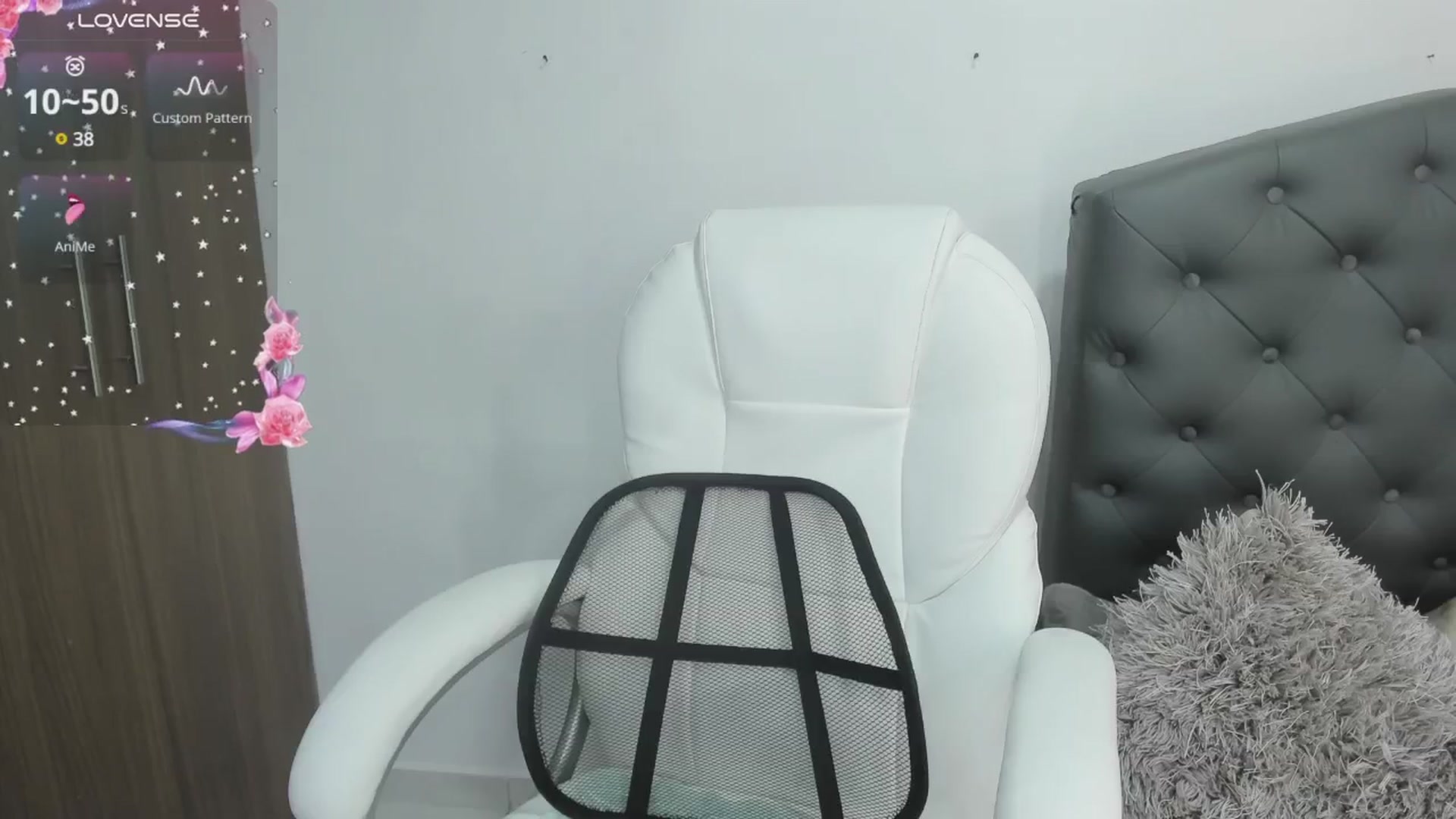 Gallery image thumbnail from WhitneyR's myfreecams stream on, 01/07/2025, 15:10 image 5 of 20