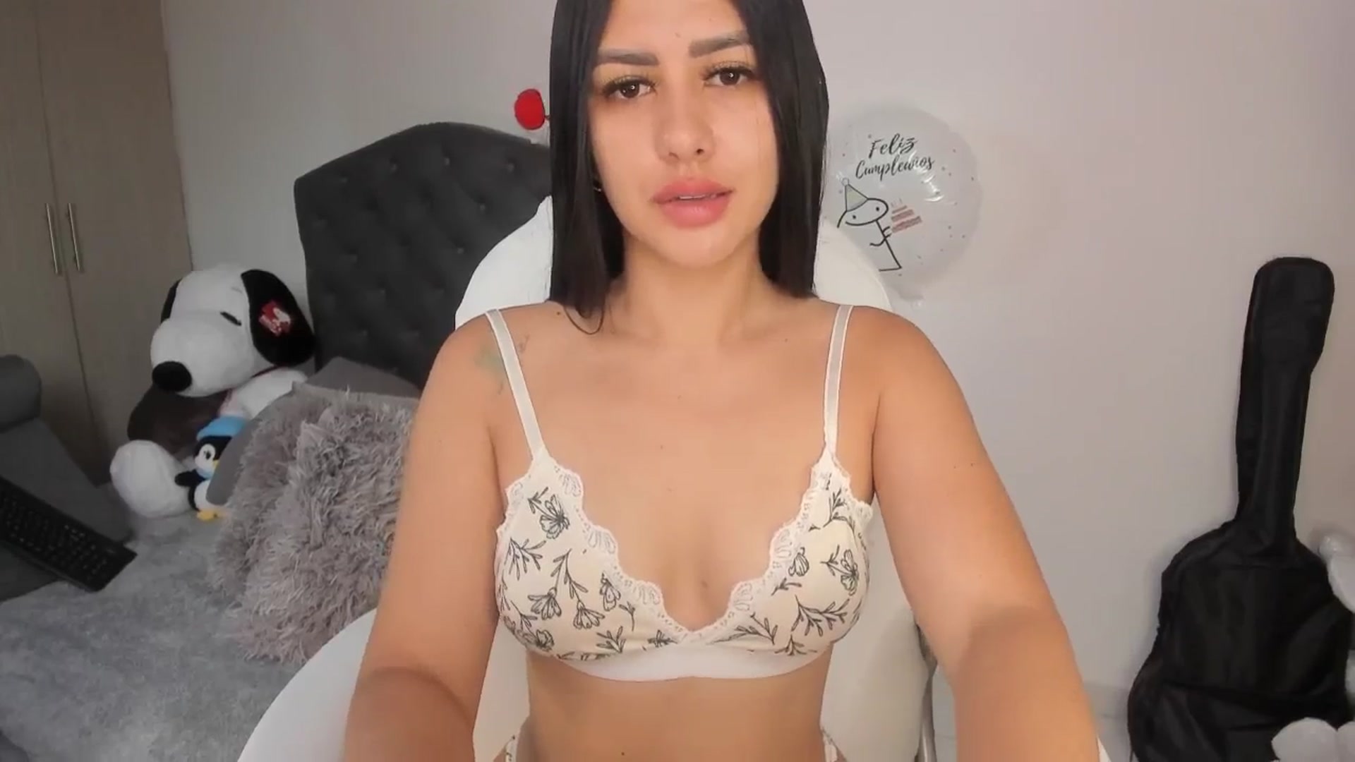 Gallery image thumbnail from WhitneyR's myfreecams stream on, 05/26/2025, 12:42 image 12 of 20