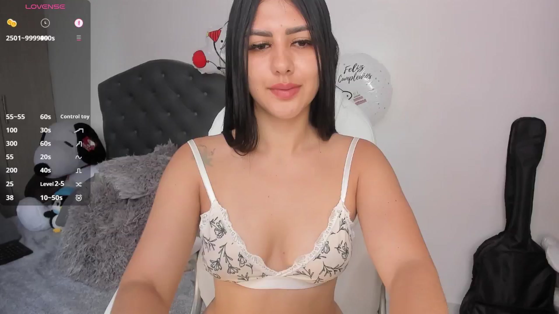 Gallery image thumbnail from WhitneyR's myfreecams stream on, 05/26/2025, 14:57 image 5 of 20