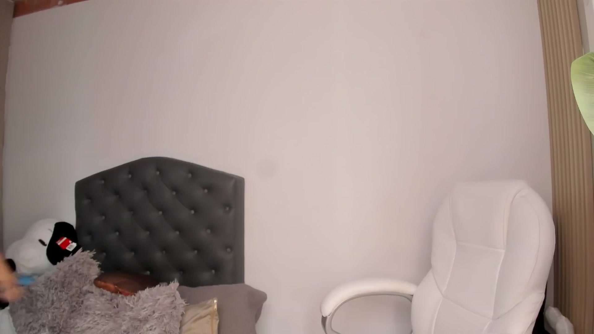Gallery image thumbnail from WhitneyR's myfreecams stream on, 06/04/2025, 13:54 image 12 of 20
