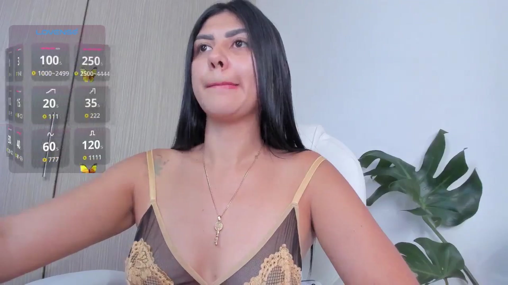Gallery image thumbnail from WhitneyR's myfreecams stream on, 12/15/2025, 17:22 image 9 of 20