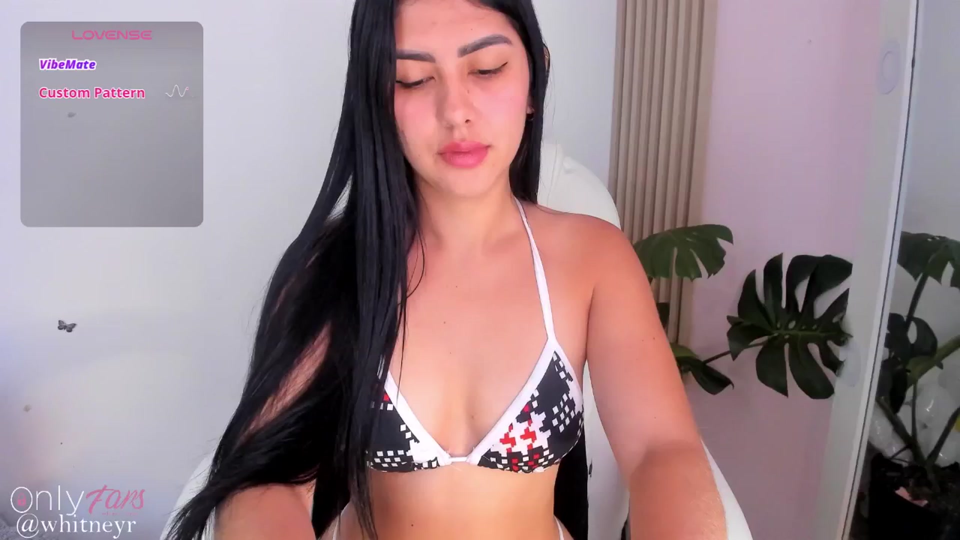 Gallery image thumbnail from WhitneyR's myfreecams stream on, 03/13/2026, 13:23 image 14 of 20