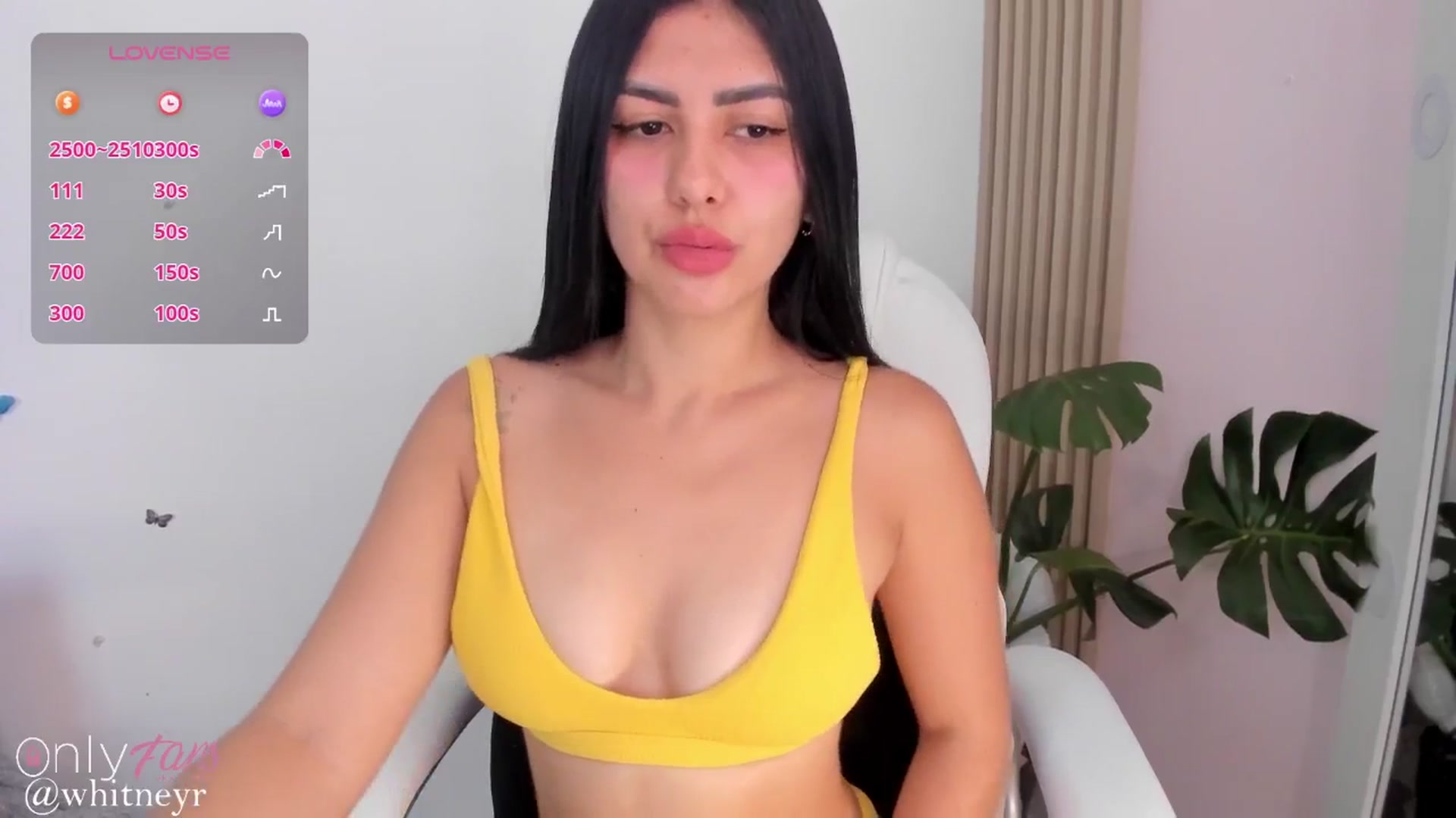 Gallery image thumbnail from WhitneyR's myfreecams stream on, 03/15/2026, 13:37 image 17 of 20