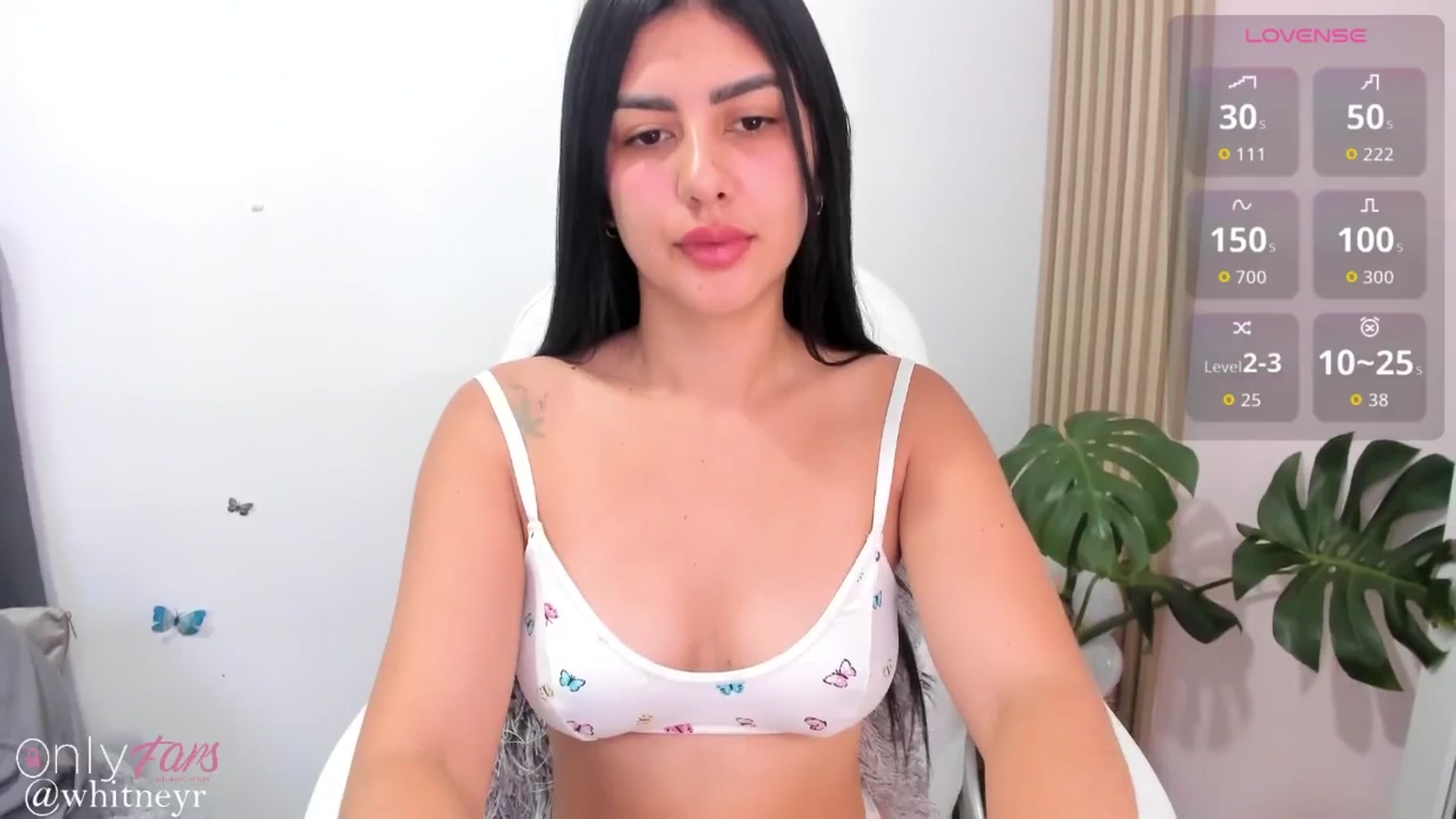 Gallery image thumbnail from WhitneyR's myfreecams stream on, 03/23/2026, 14:27 image 4 of 20