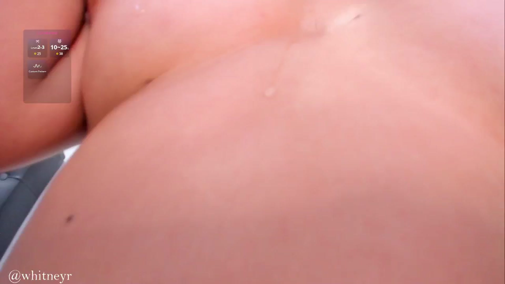Gallery image thumbnail from WhitneyR's myfreecams stream on, 04/23/2026, 15:41 image 16 of 20