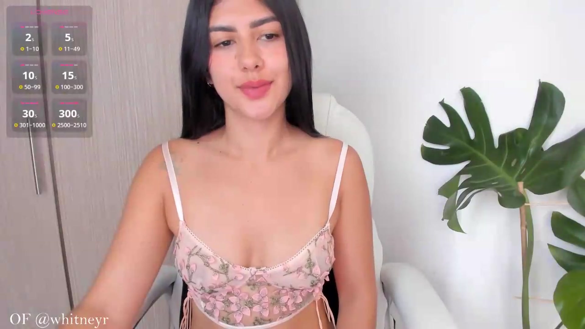 Gallery image thumbnail from WhitneyR's myfreecams stream on, 08/05/2026, 14:28 image 12 of 20
