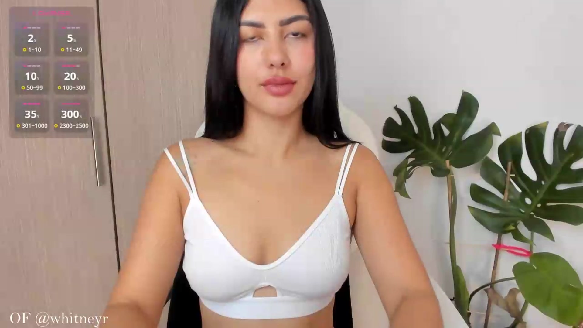 Gallery image thumbnail from WhitneyR's myfreecams stream on, 08/20/2026, 12:53 image 10 of 20