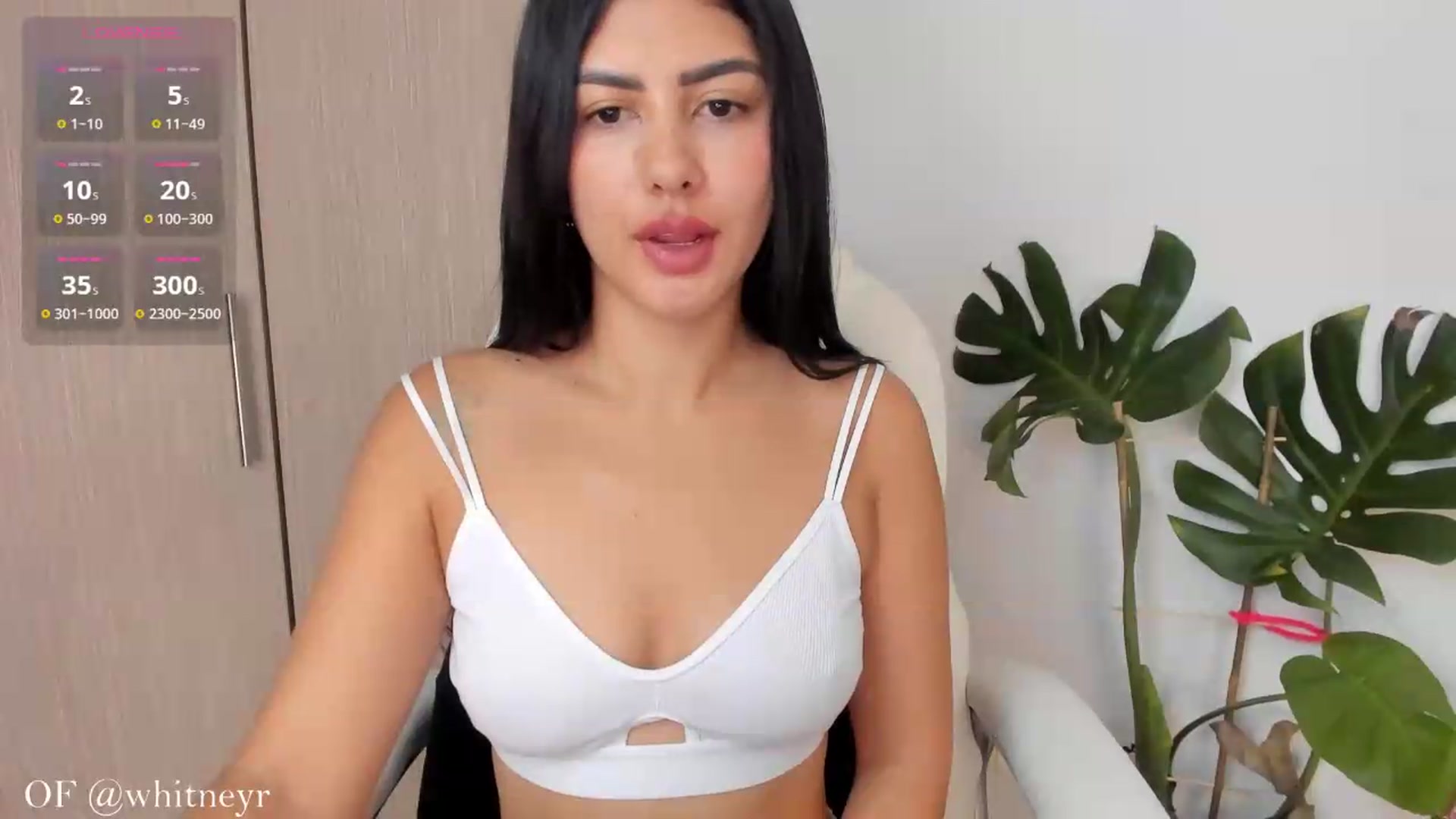 Gallery image thumbnail from WhitneyR's myfreecams stream on, 08/20/2026, 12:53 image 9 of 20