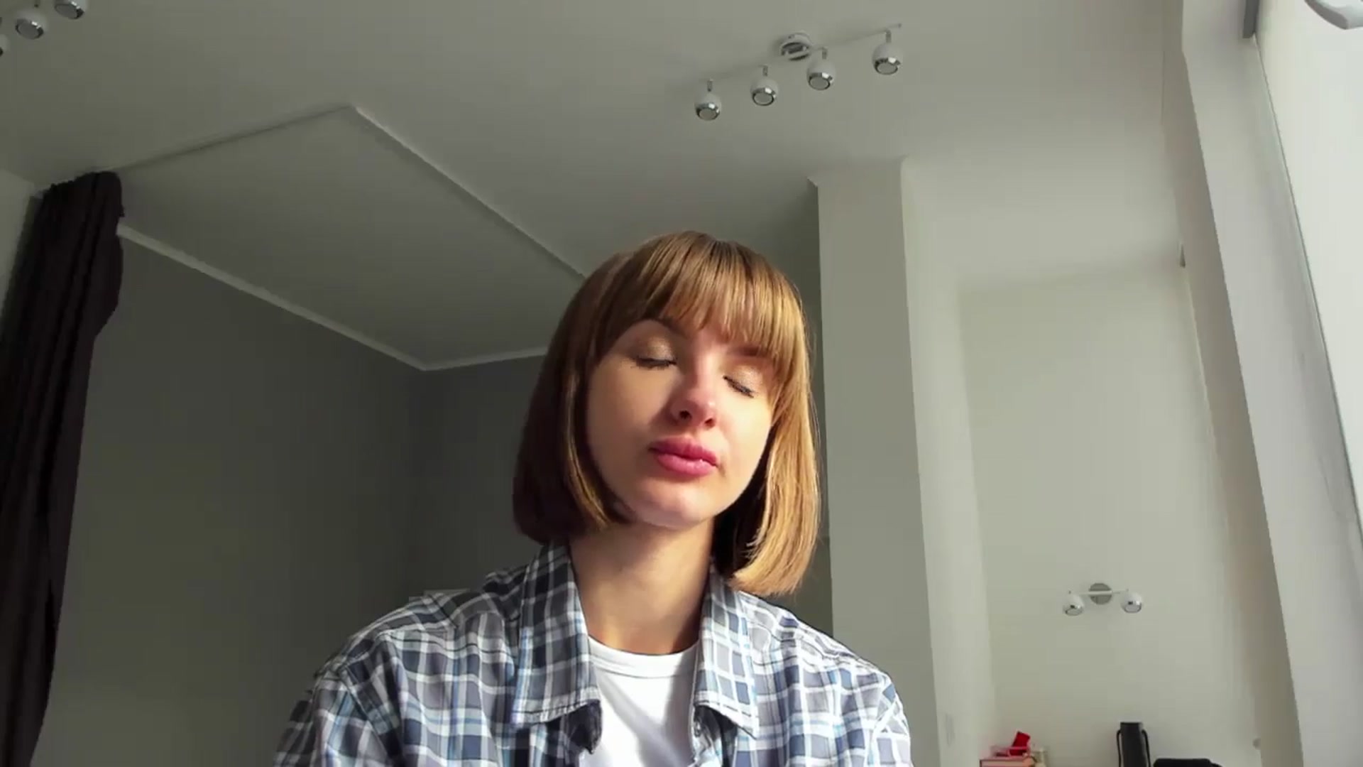 Gallery image thumbnail from WhoIsSofi's myfreecams stream on, 05/07/2025, 15:08 image 4 of 20