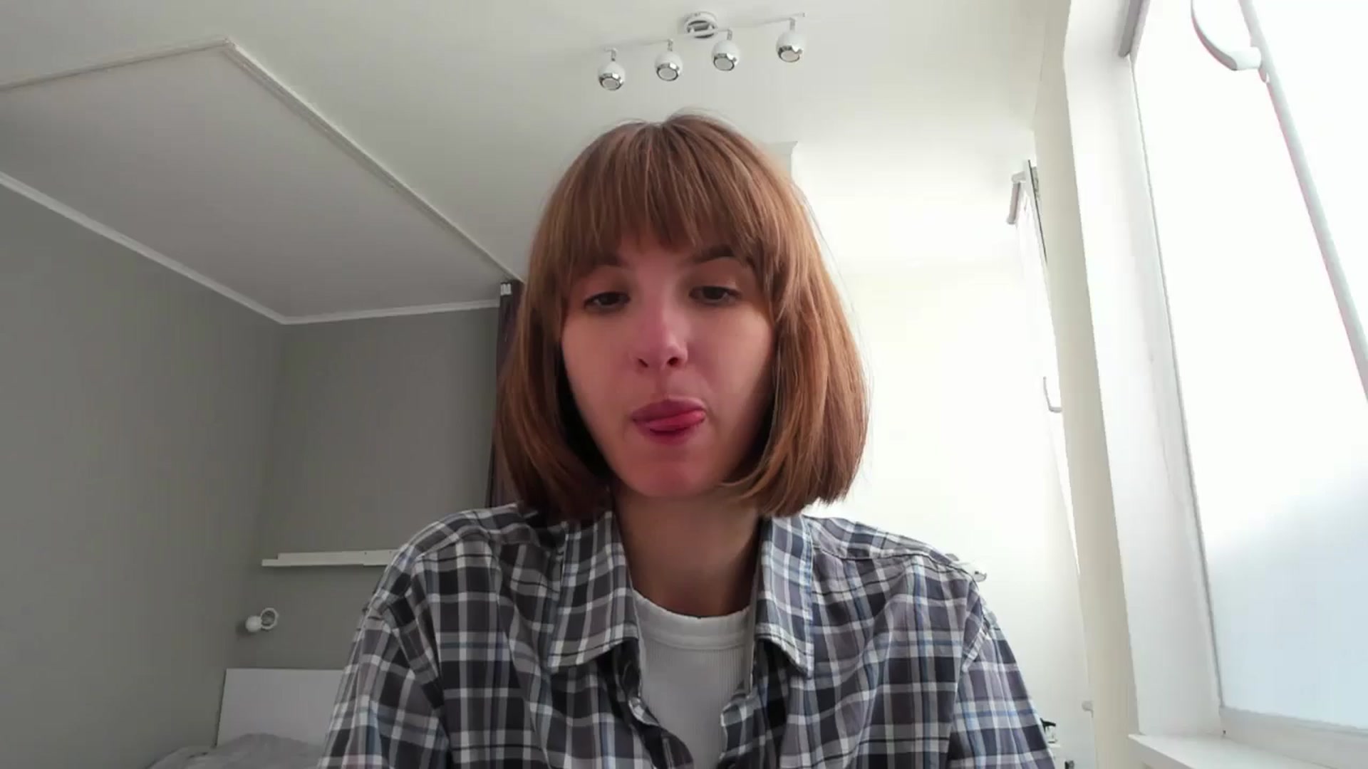Gallery image thumbnail from WhoIsSofi's myfreecams stream on, 05/19/2025, 15:39 image 10 of 20