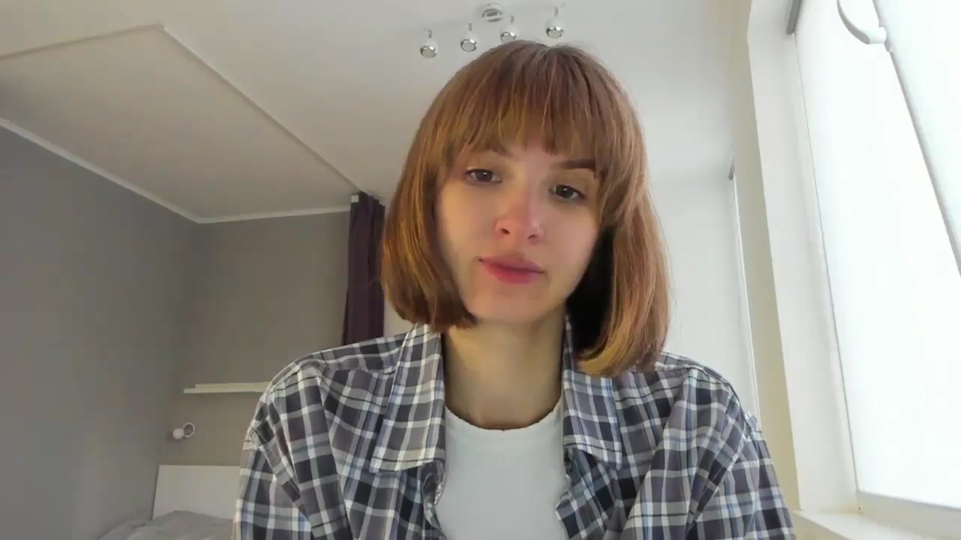 Gallery image thumbnail from WhoIsSofi's myfreecams stream on, 05/19/2025, 16:40 image 15 of 20