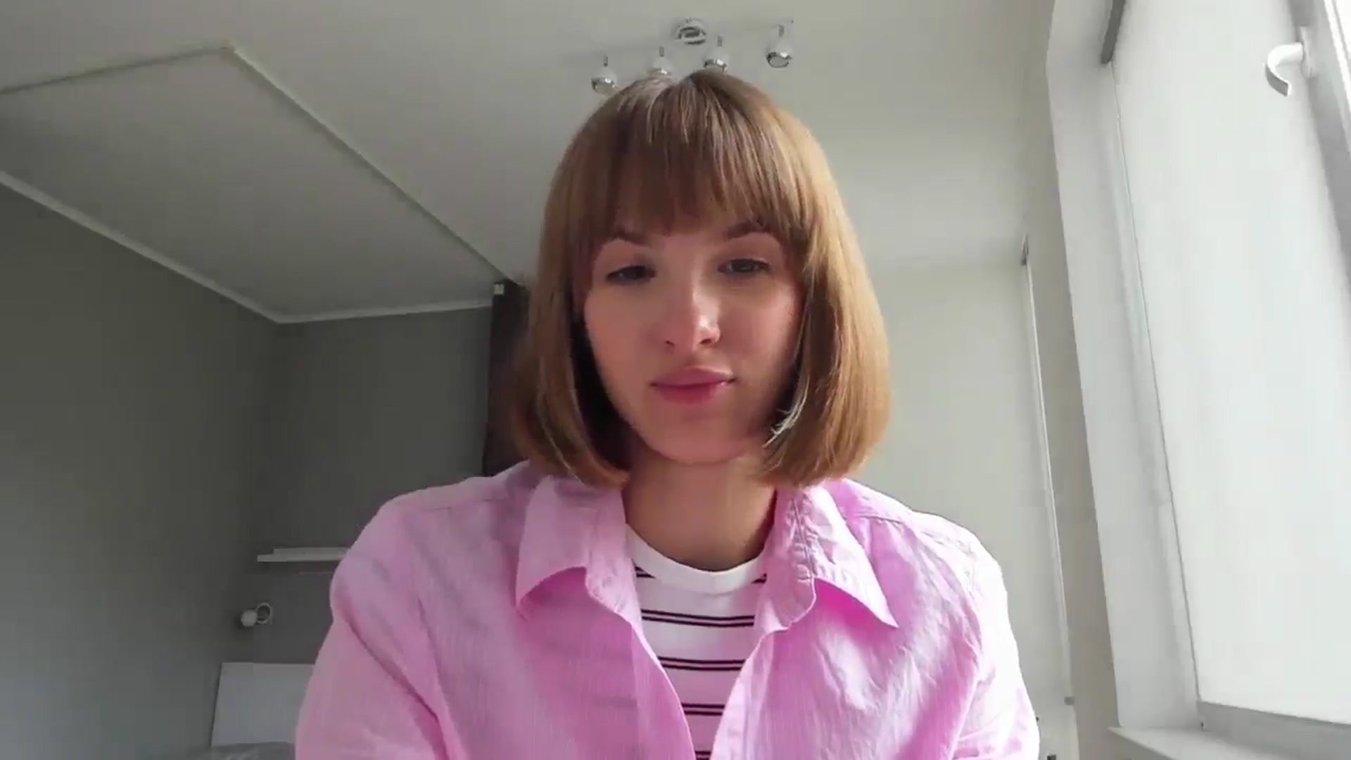Gallery image thumbnail from WhoIsSofi's myfreecams stream on, 05/20/2025, 11:43 image 4 of 20