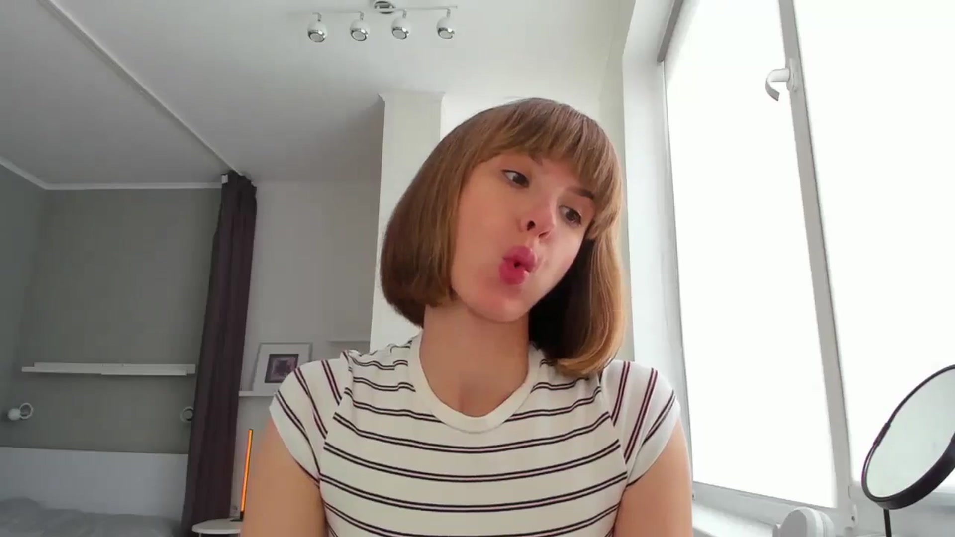 Gallery image thumbnail from WhoIsSofi's myfreecams stream on, 06/19/2025, 14:32 image 4 of 20