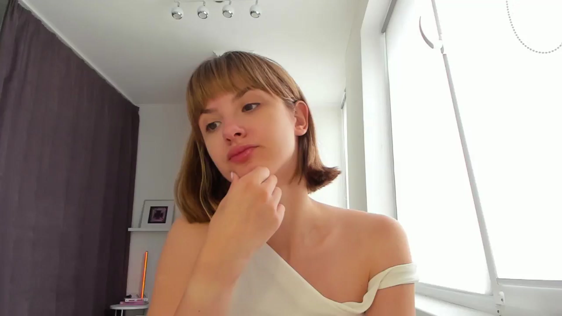 Gallery image thumbnail from WhoIsSofi's myfreecams stream on, 07/31/2025, 13:31 image 9 of 20