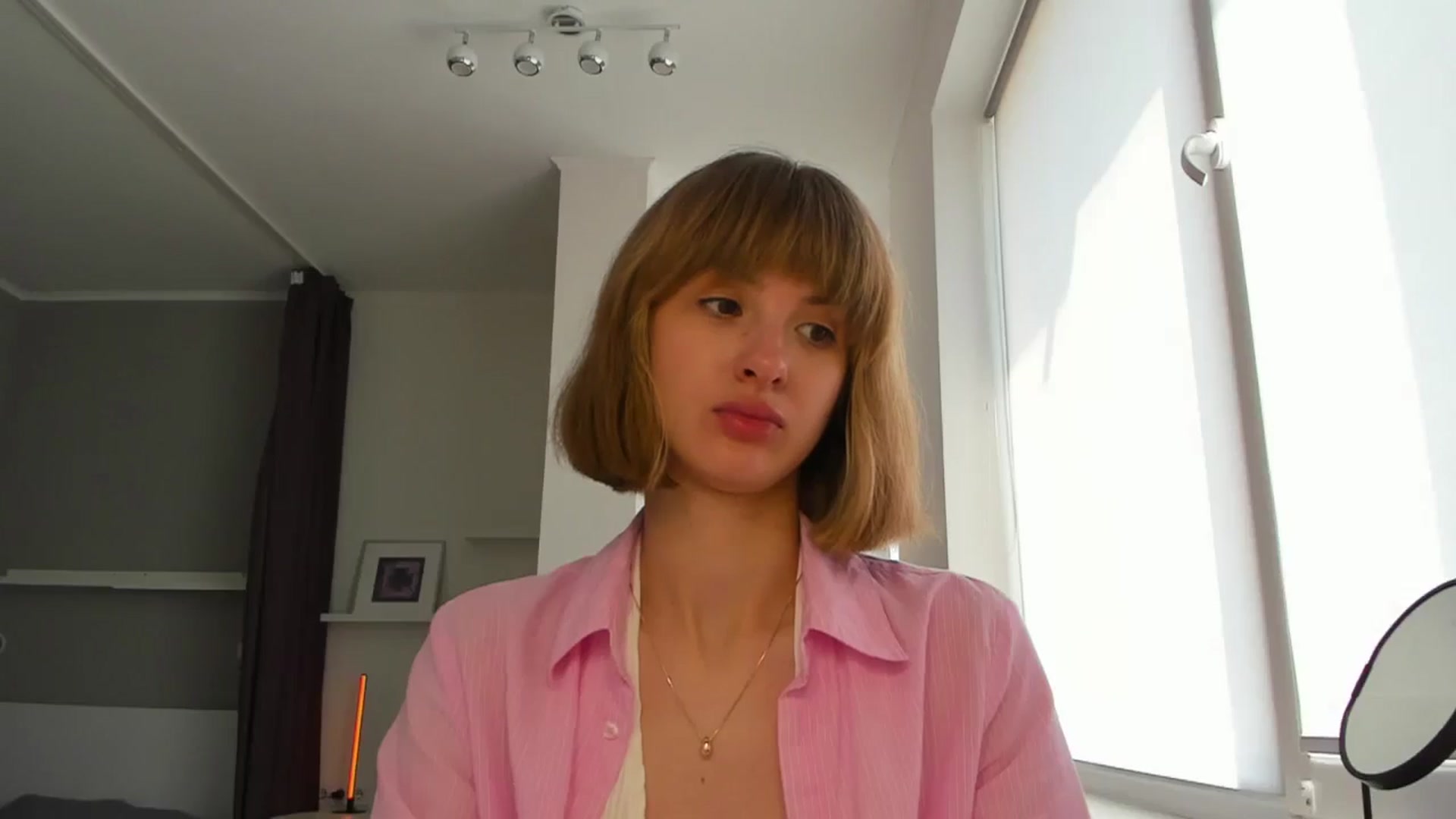 Gallery image thumbnail from WhoIsSofi's myfreecams stream on, 08/05/2025, 12:06 image 10 of 20