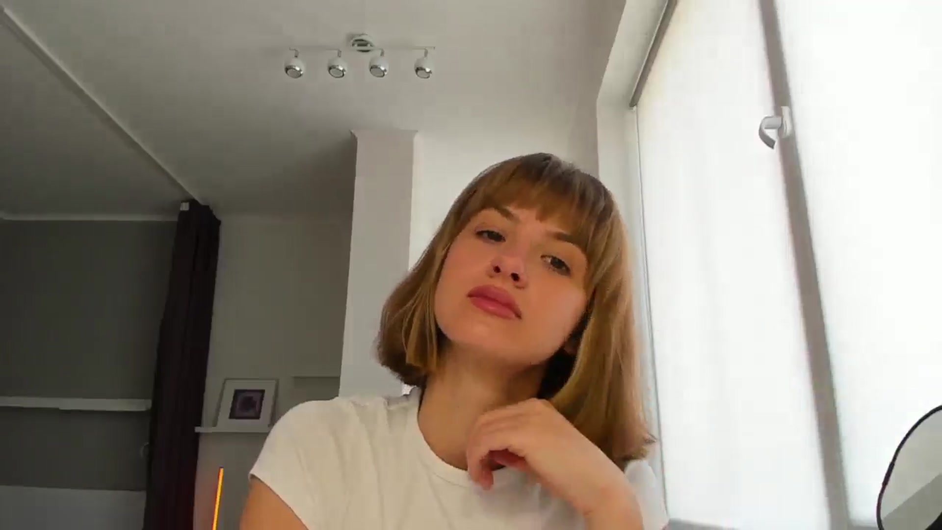 Gallery image thumbnail from WhoIsSofi's myfreecams stream on, 08/06/2025, 09:33 image 14 of 20