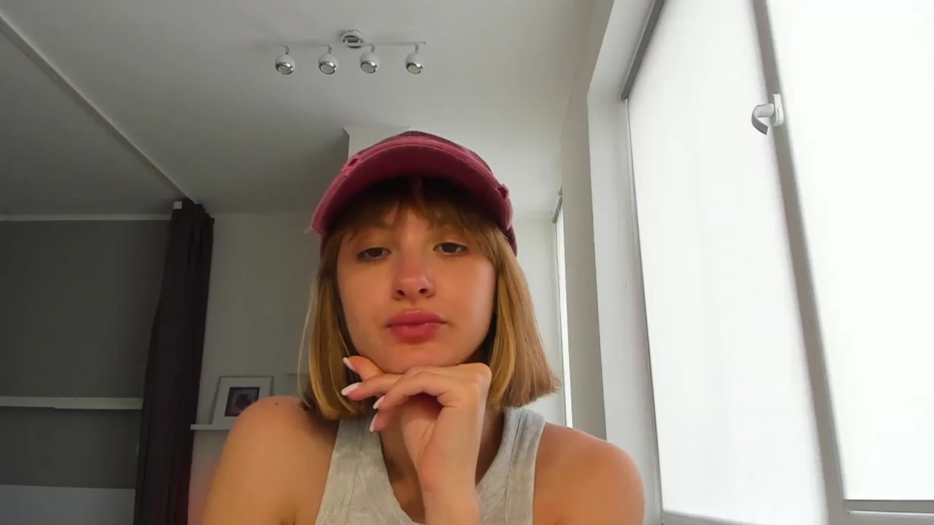 Gallery image thumbnail from WhoIsSofi's myfreecams stream on, 08/07/2025, 14:26 image 15 of 20