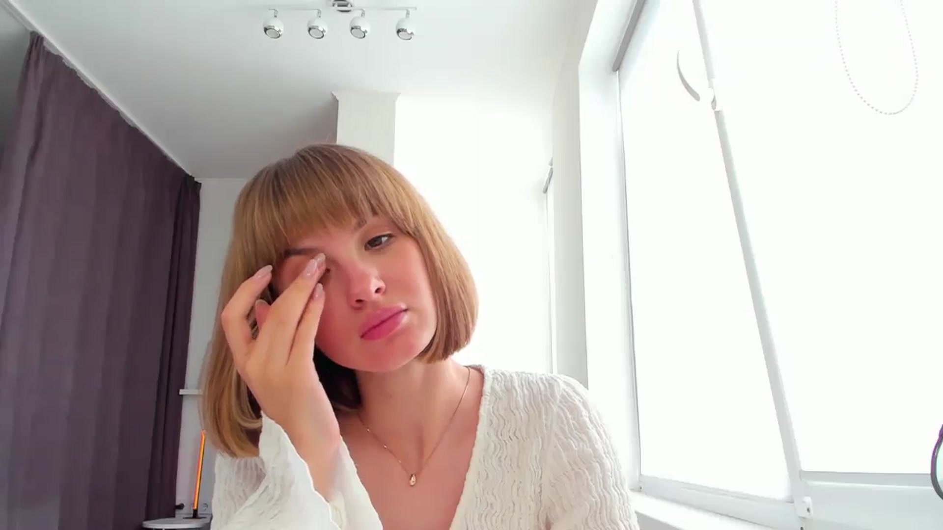 Gallery image thumbnail from WhoIsSofi's myfreecams stream on, 08/11/2025, 14:21 image 12 of 20