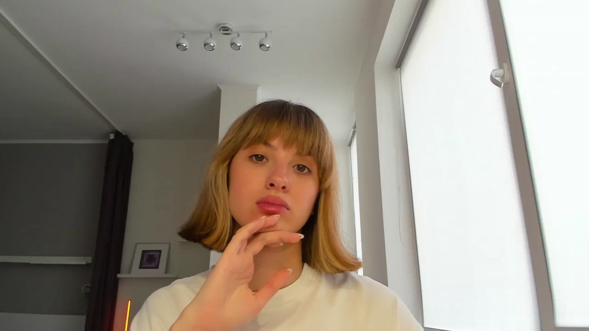 Gallery image thumbnail from WhoIsSofi's myfreecams stream on, 08/19/2025, 14:46 image 14 of 20