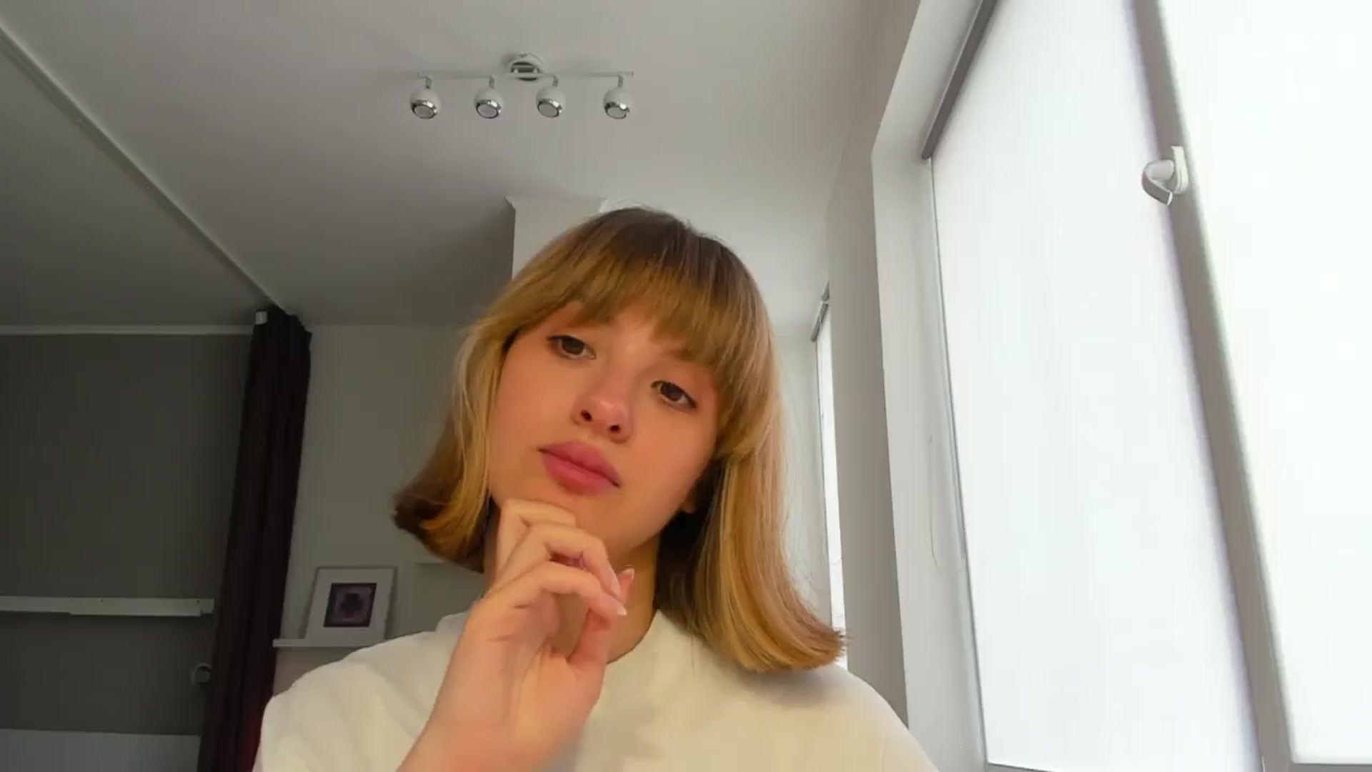 Gallery image thumbnail from WhoIsSofi's myfreecams stream on, 08/19/2025, 15:00 image 18 of 20