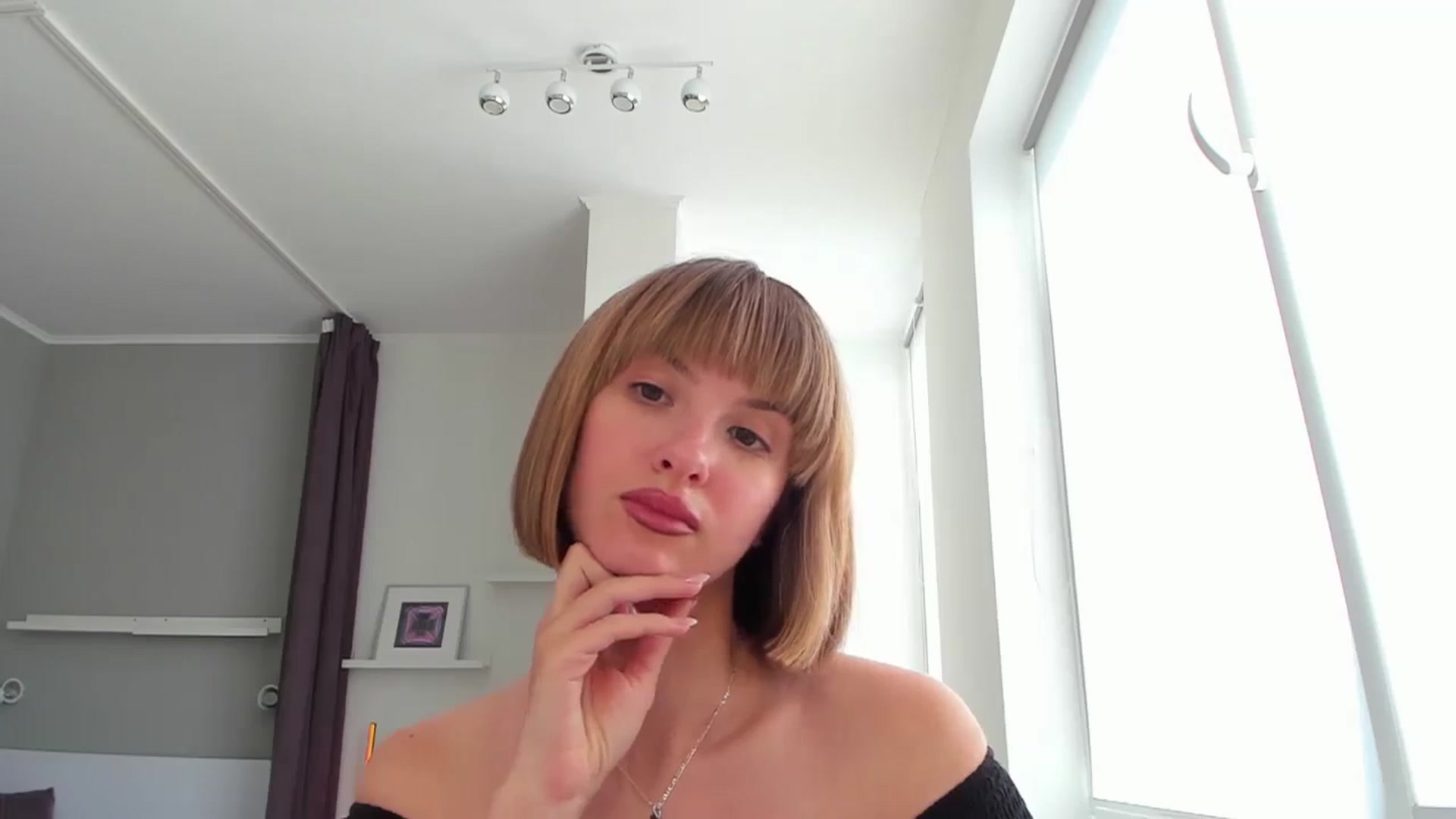 Gallery image thumbnail from WhoIsSofi's myfreecams stream on, 08/20/2025, 13:54 image 18 of 20