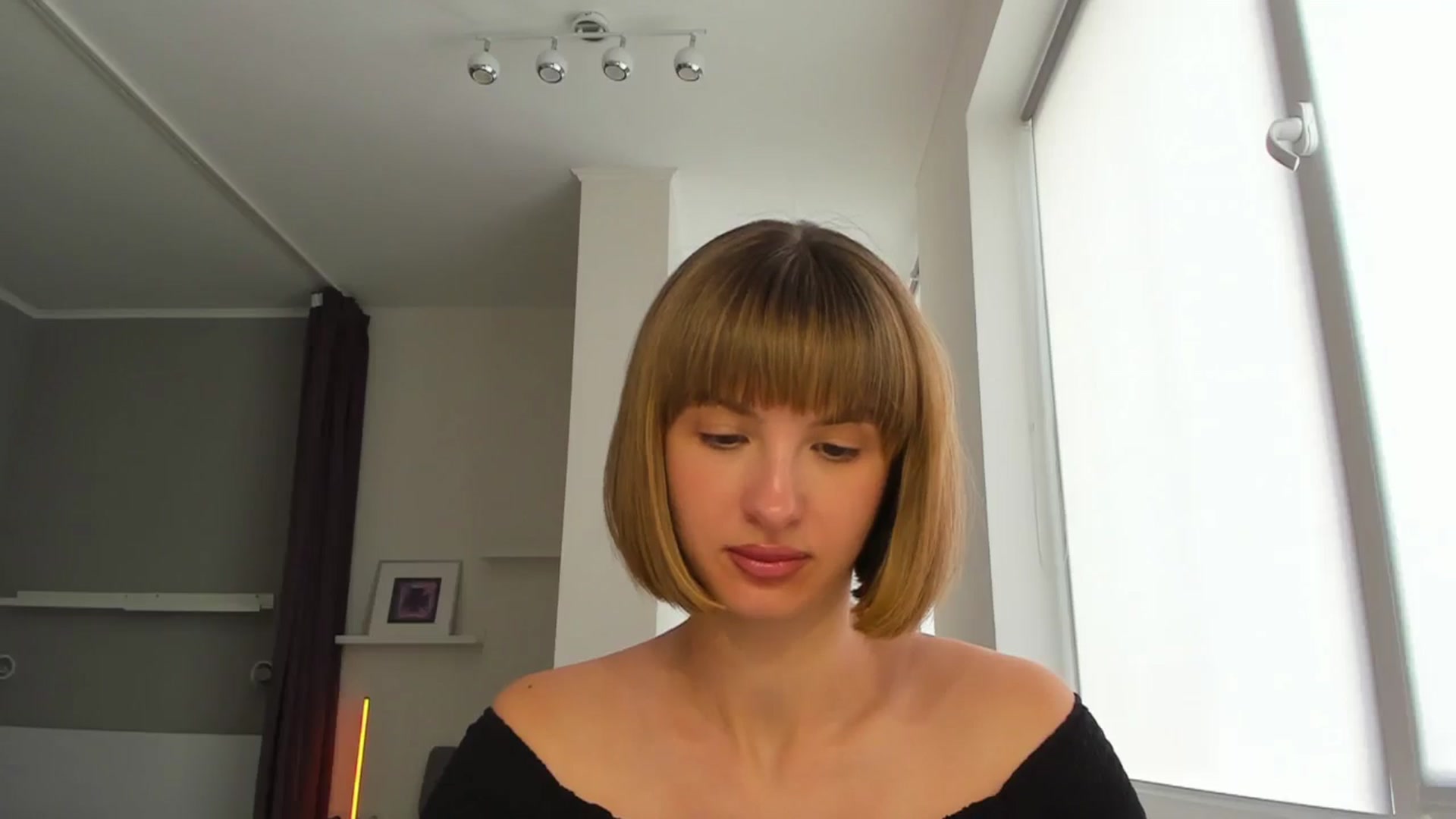 Gallery image thumbnail from WhoIsSofi's myfreecams stream on, 08/21/2025, 15:13 image 14 of 20