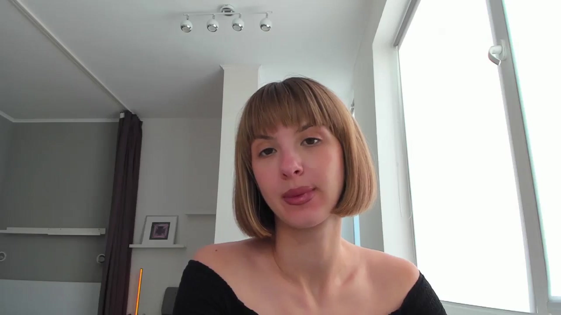 Gallery image thumbnail from WhoIsSofi's myfreecams stream on, 08/21/2025, 15:13 image 17 of 20