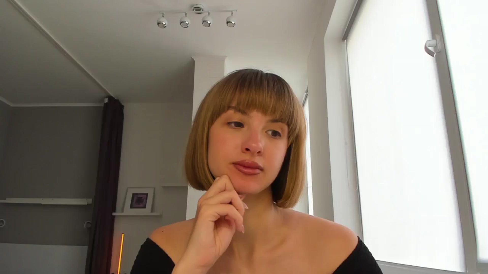 Gallery image thumbnail from WhoIsSofi's myfreecams stream on, 08/21/2025, 15:13 image 1 of 20