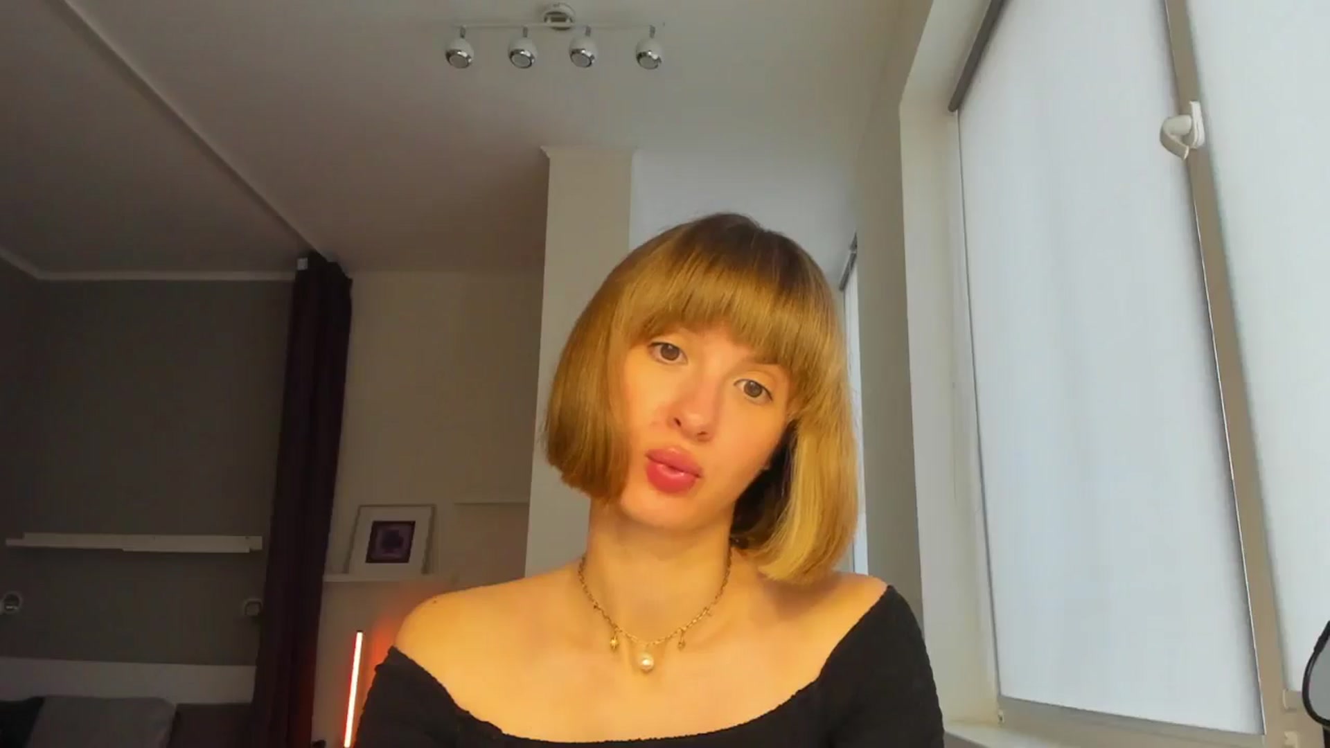 Gallery image thumbnail from WhoIsSofi's myfreecams stream on, 08/28/2025, 16:31 image 19 of 20
