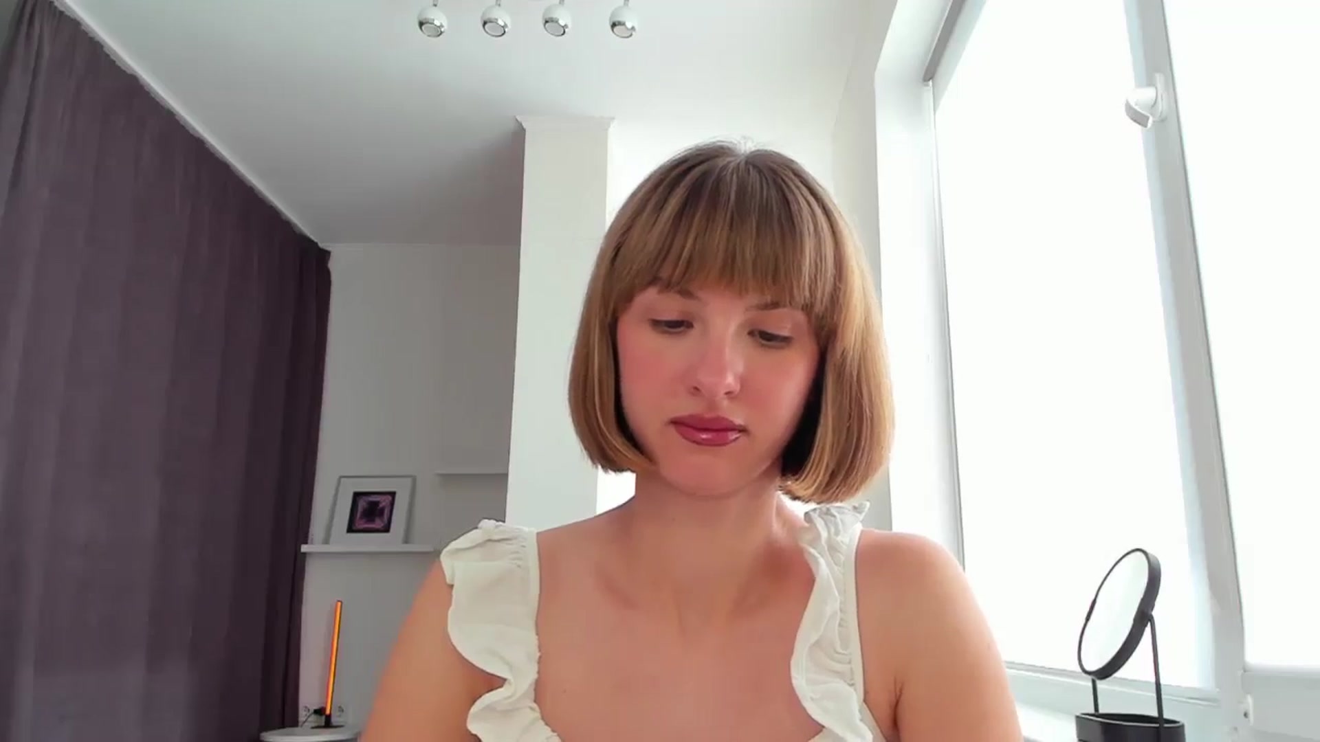 Gallery image thumbnail from WhoIsSofi's myfreecams stream on, 09/02/2025, 13:54 image 16 of 20