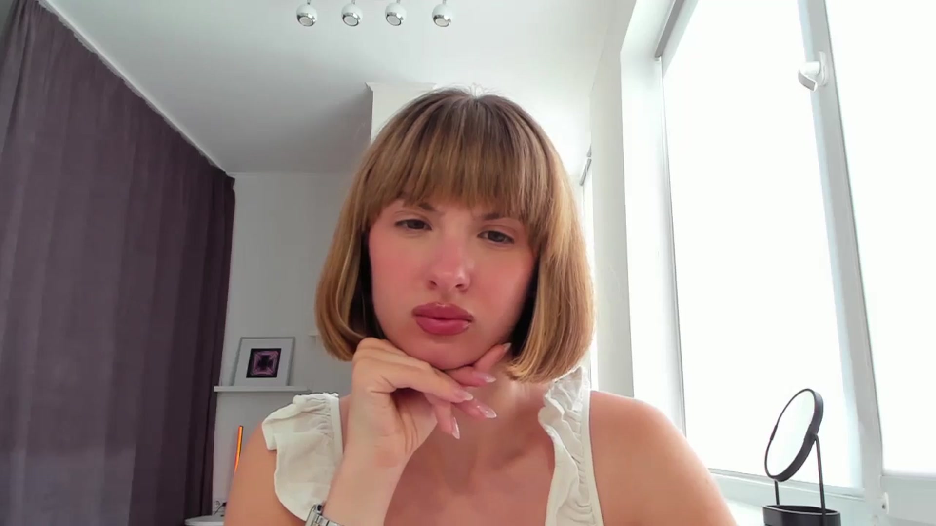 Gallery image thumbnail from WhoIsSofi's myfreecams stream on, 09/02/2025, 13:54 image 19 of 20