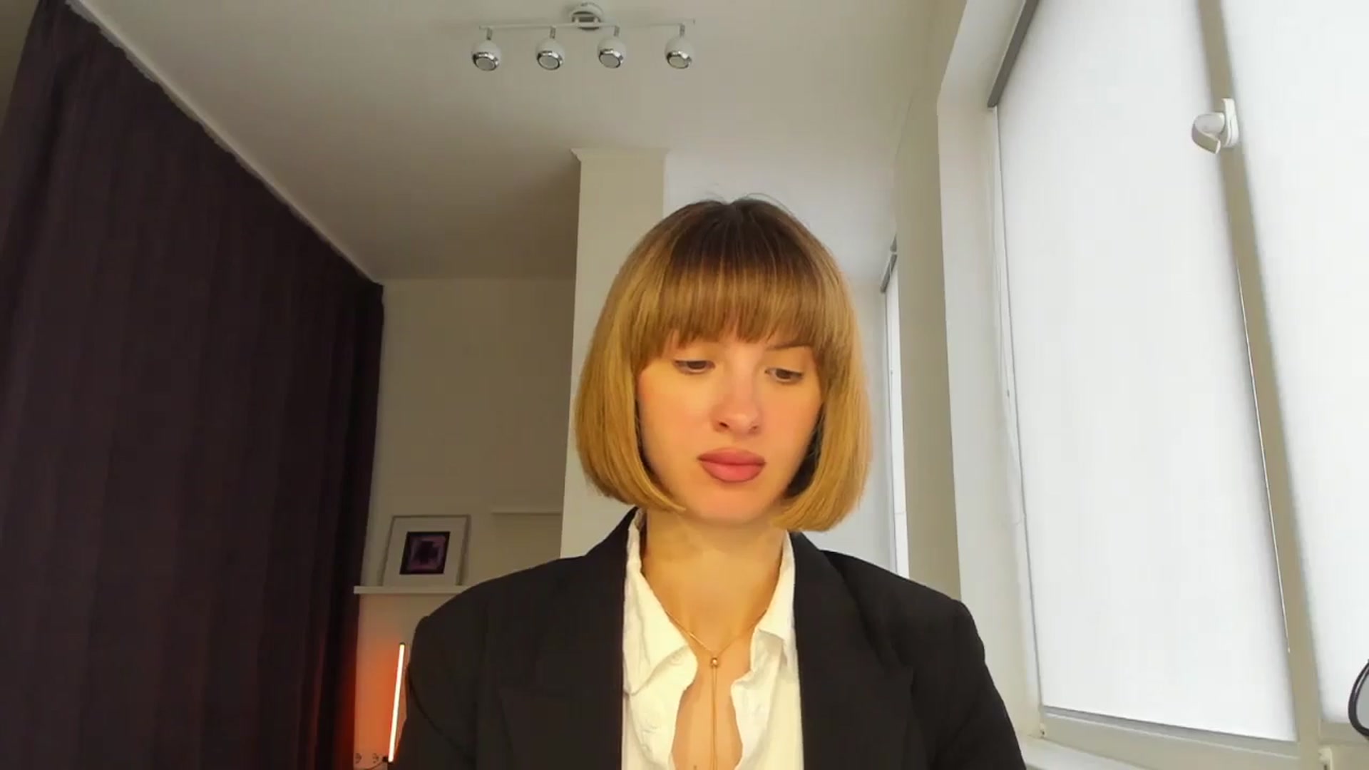 Gallery image thumbnail from WhoIsSofi's myfreecams stream on, 10/02/2025, 12:53 image 19 of 20