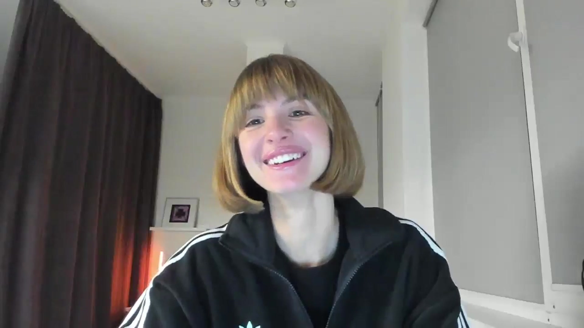 Gallery image thumbnail from WhoIsSofi's myfreecams stream on, 10/17/2025, 24:01 image 4 of 20