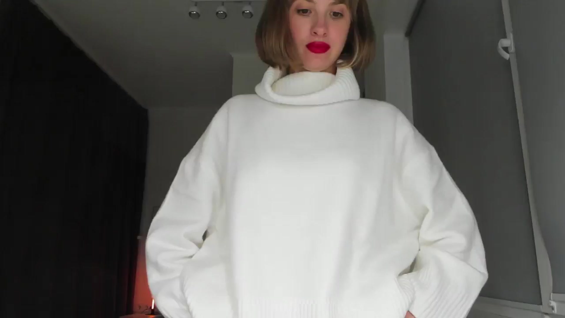 Gallery image thumbnail from WhoIsSofi's myfreecams stream on, 11/04/2025, 01:21 image 16 of 20