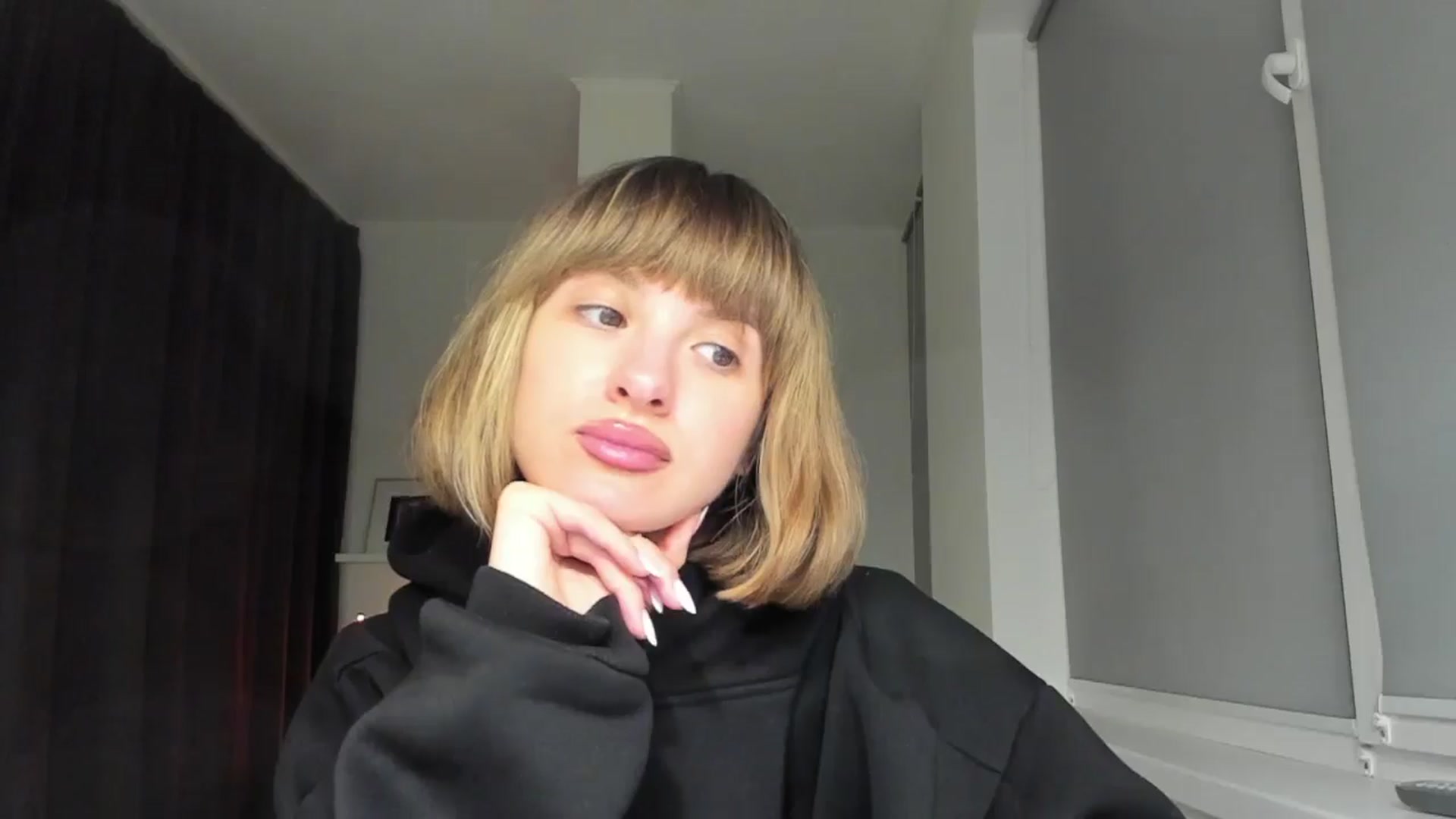 Gallery image thumbnail from WhoIsSofi's myfreecams stream on, 11/06/2025, 03:30 image 19 of 20