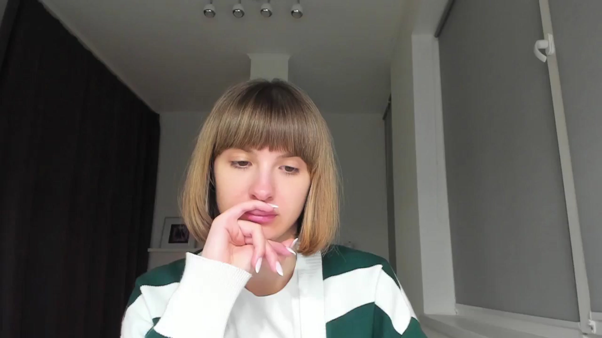 Gallery image thumbnail from WhoIsSofi's myfreecams stream on, 11/09/2025, 23:32 image 10 of 20