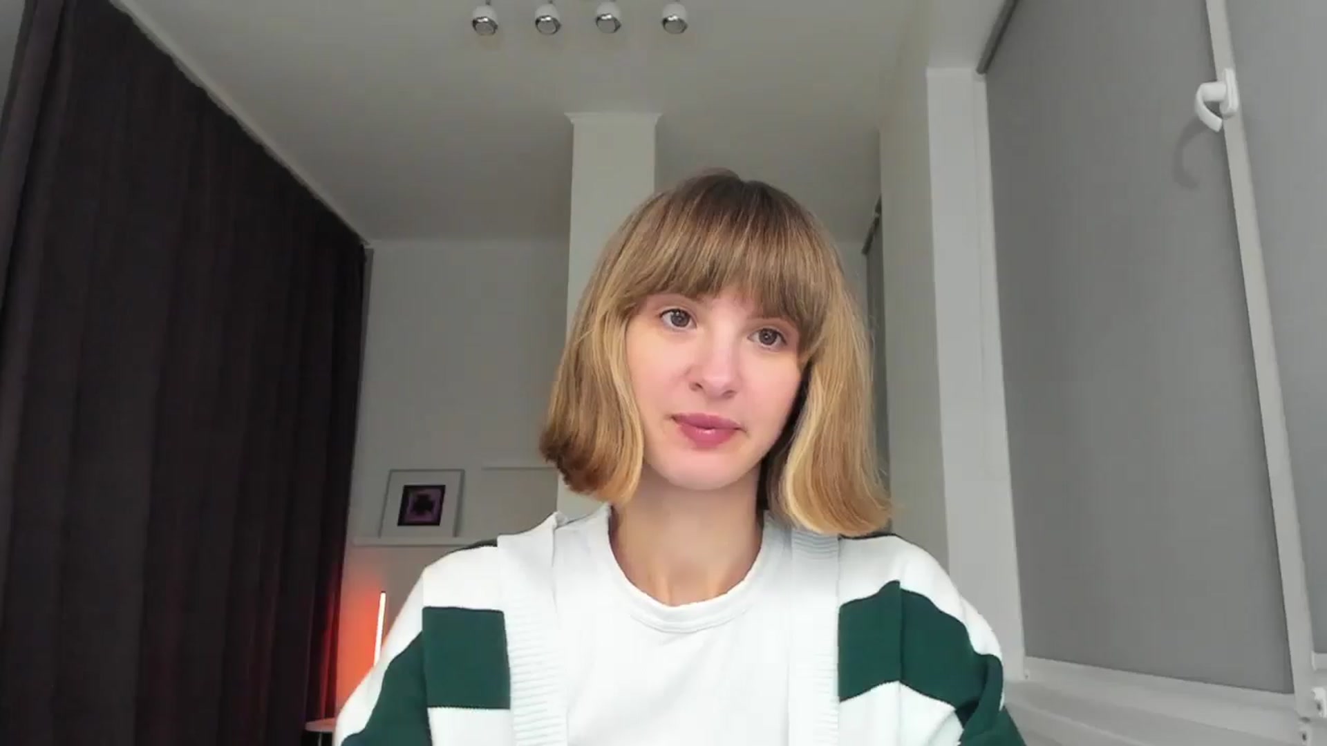 Gallery image thumbnail from WhoIsSofi's myfreecams stream on, 11/21/2025, 01:20 image 18 of 20