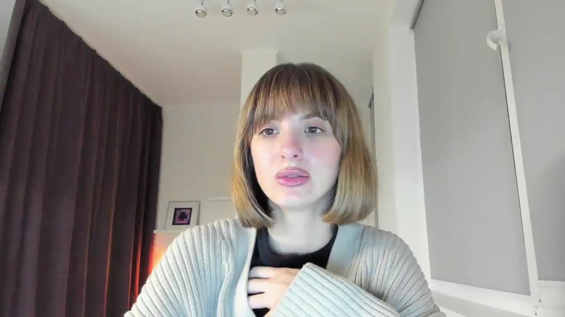 Gallery image thumbnail from WhoIsSofi's myfreecams stream on, 12/09/2025, 20:21 image 6 of 20